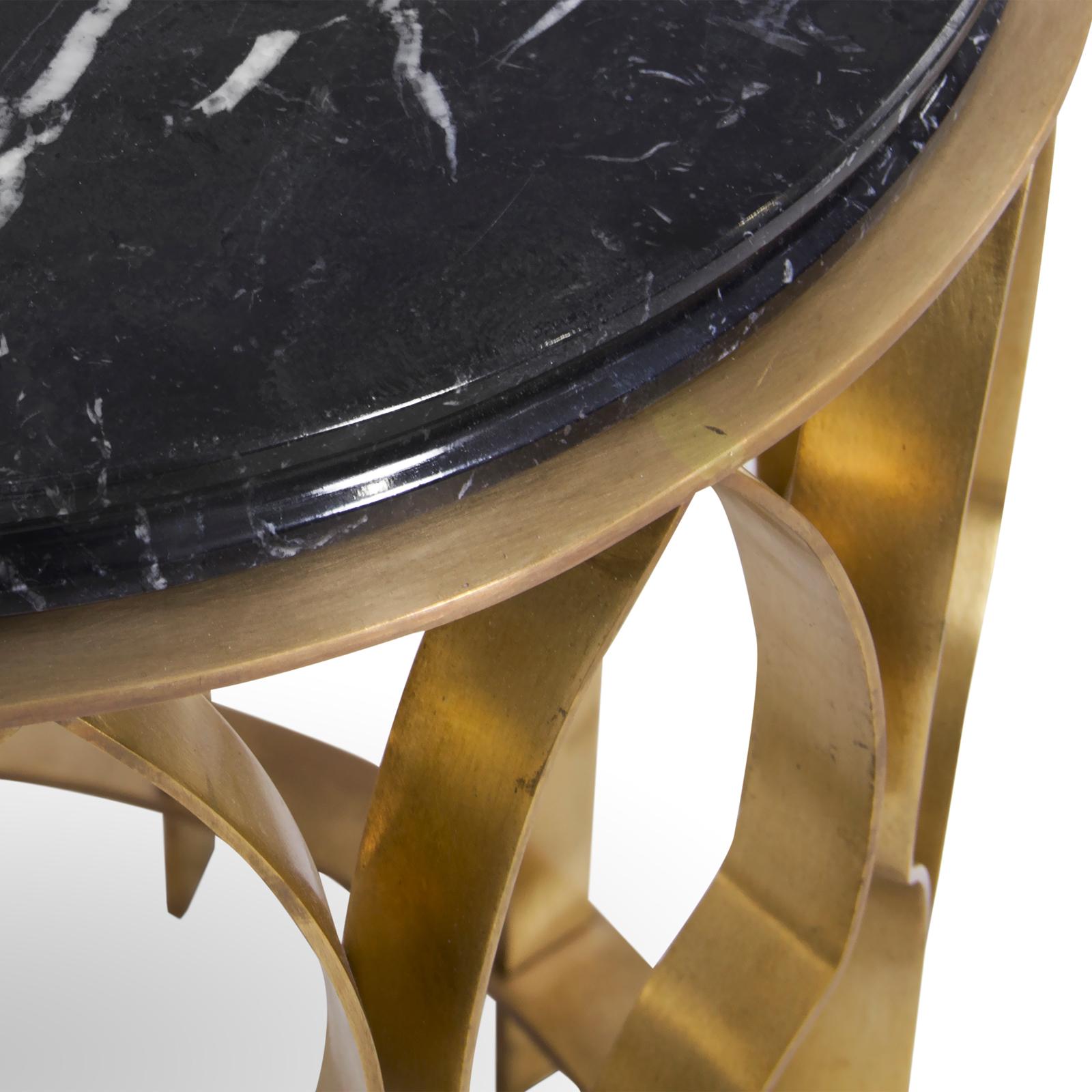 Arcade Side Table Aged Brass and Marble-Top For Sale 1