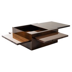 Petite table ARCANO en bois d'eucalyptus - étagères amovibles coulissantes par Storagemilano