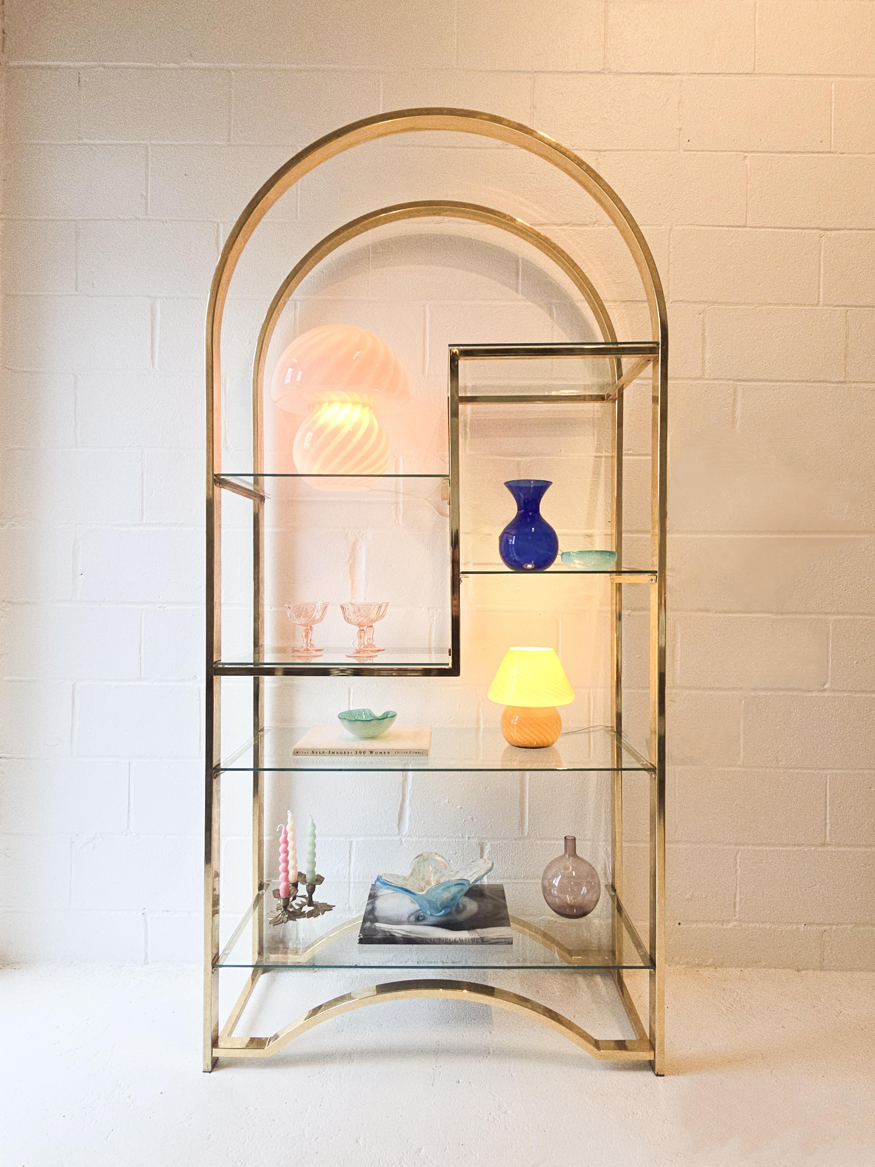Expositor Estantería de Pared Arco Latón y Cristal Otro en venta