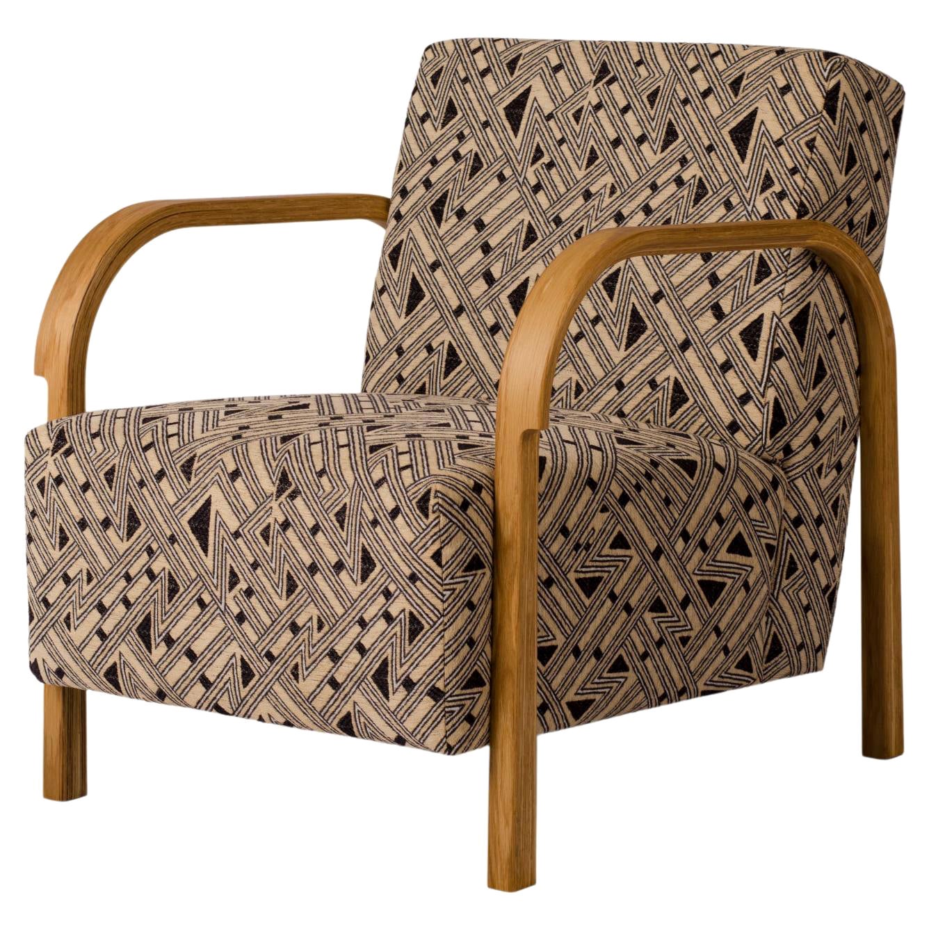 Silla Lounge ARCH en roble y tapicería Kongaline y Seafoam de Mazo Design