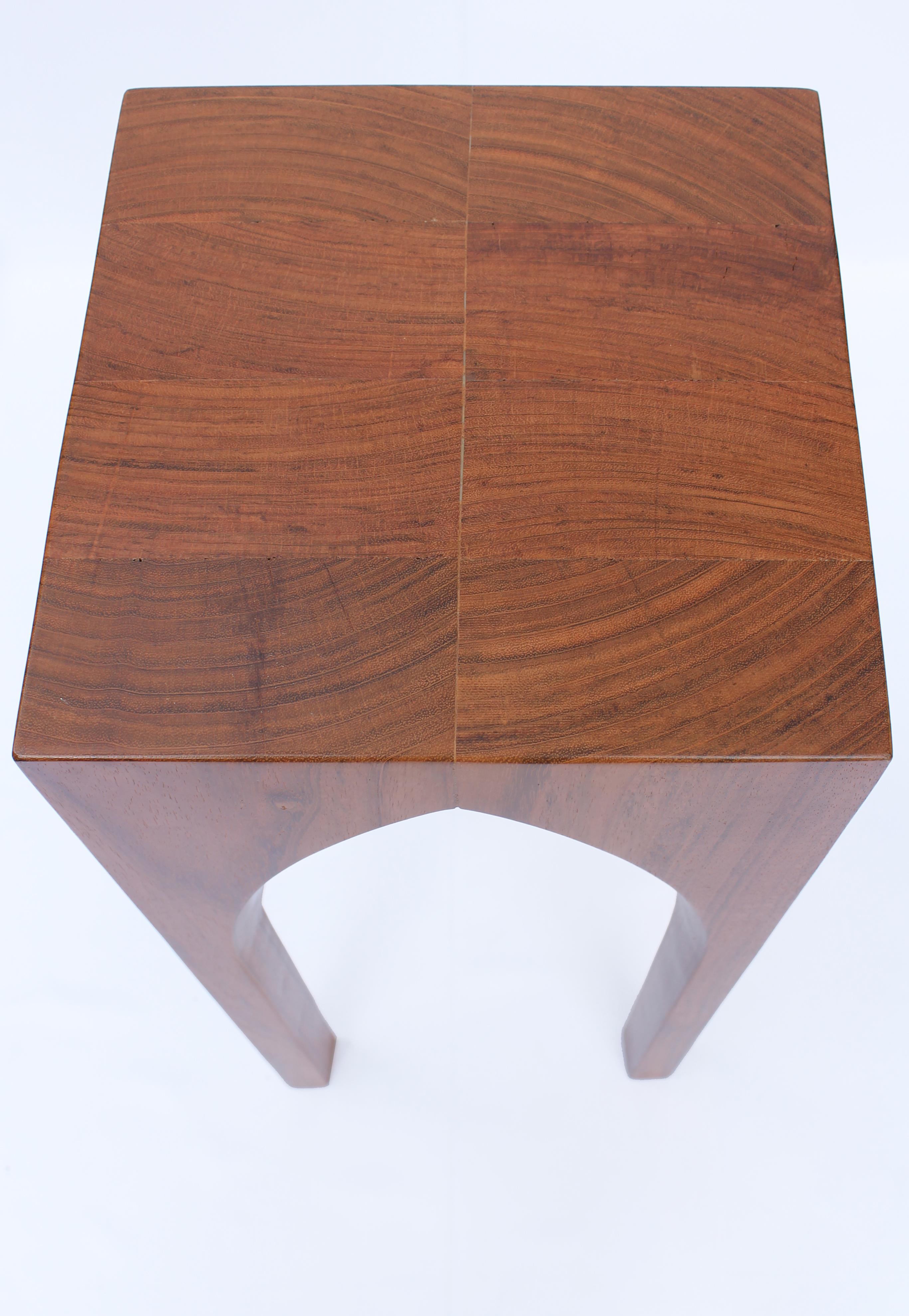 Arch Side Table - Pointed Arch (Jatobá wood) In New Condition For Sale In São Paulo, BR