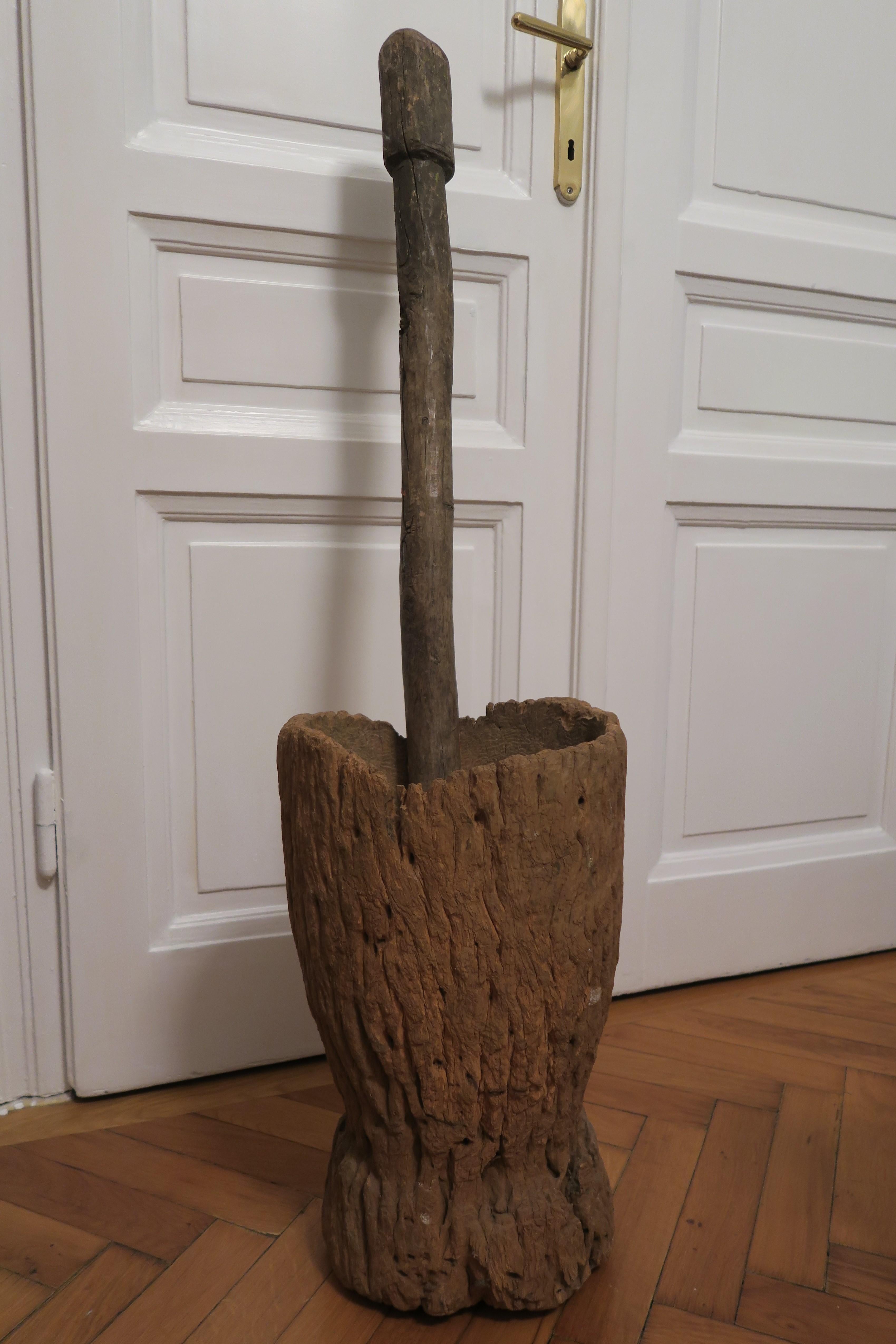 Archaic African Mortar Made from Ironwood In Excellent Condition For Sale In Vienna, AT