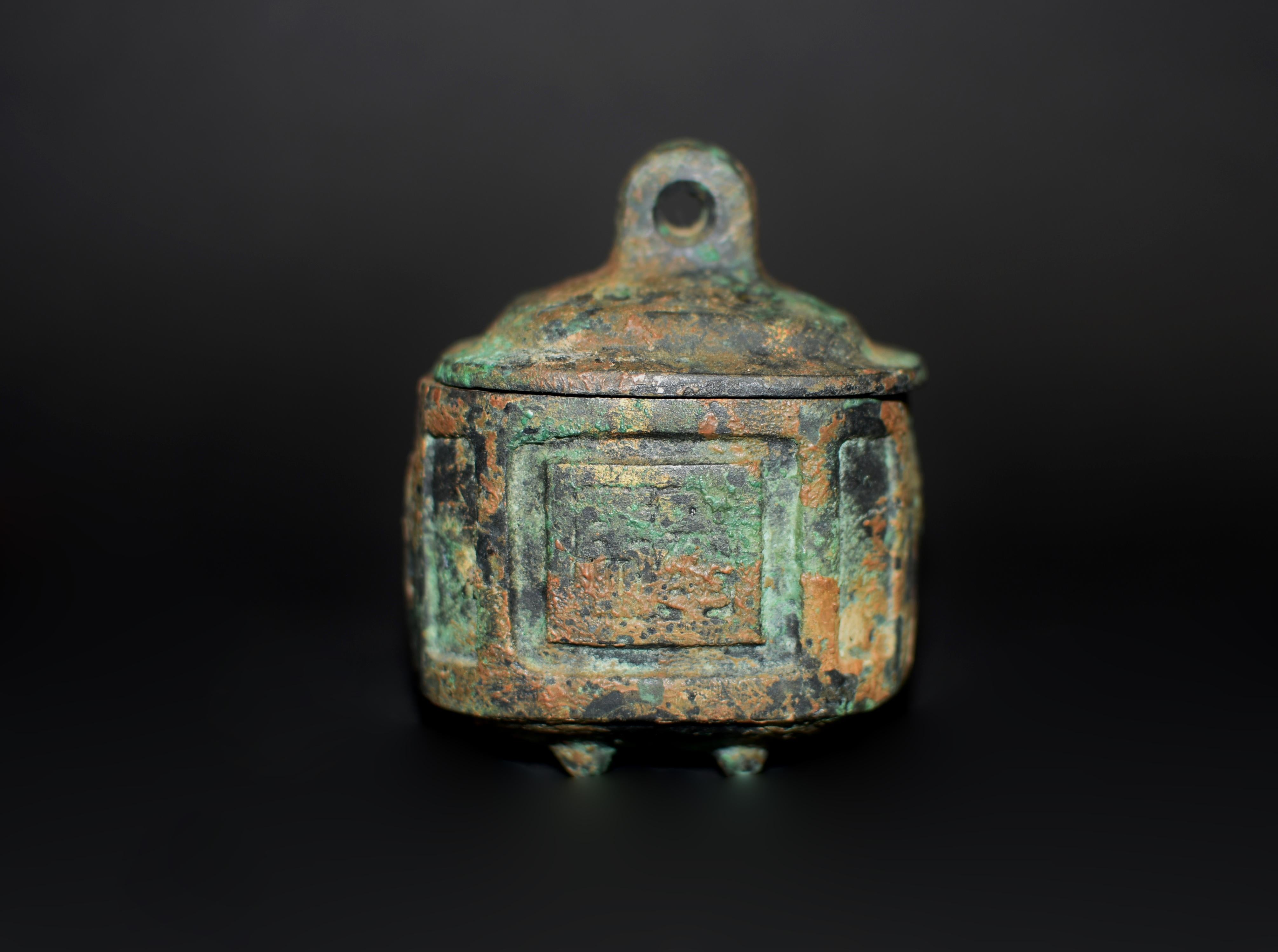 Encensoir archaïque en bronze en vente 1