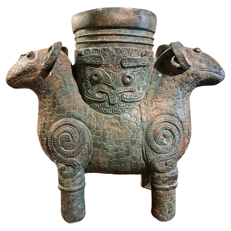Archaistic Shang Style Verdigris Bronze 'Double-Ram' Vessel, Zun Circa 1900 Archaistic Shang Style Verdigris Bronze 'Double-Ram' Vessel, Zun Circa 1900