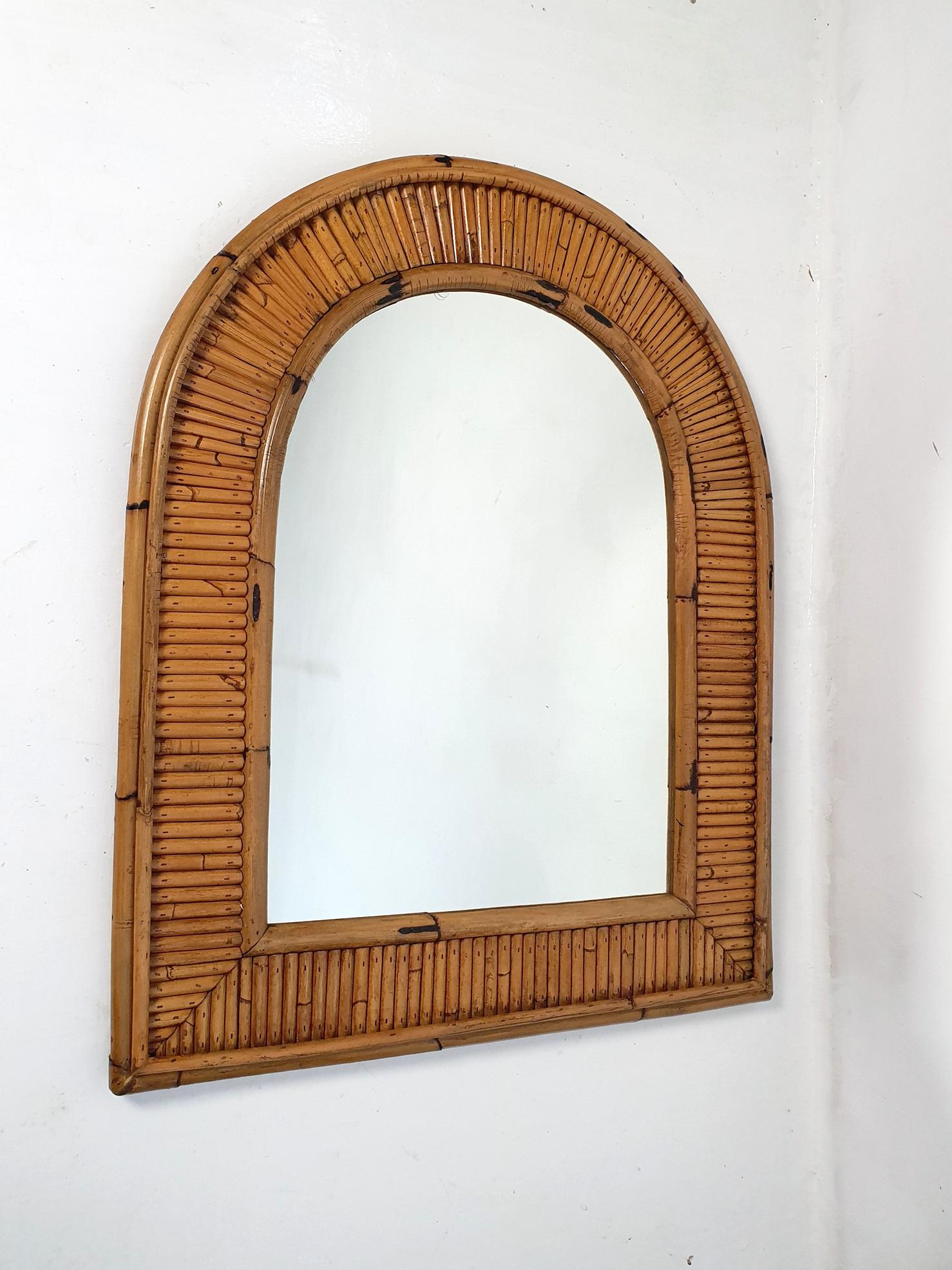 Arched Bamboo Mirror by Vivai del Sud Italy, 1960s In Good Condition For Sale In Albano Laziale, Rome/Lazio