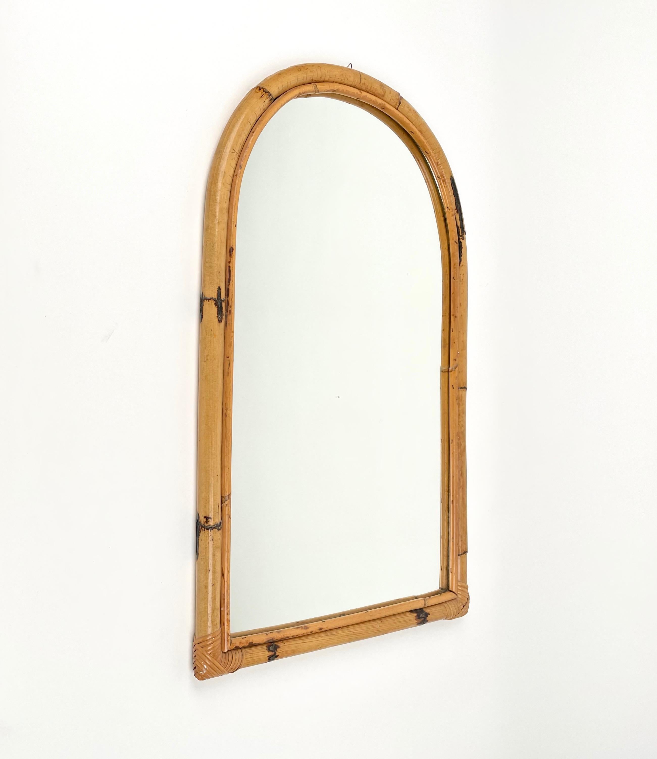 Arched Bamboo & Rattan Wall Mirror, Italy 1970s In Good Condition In Rome, IT