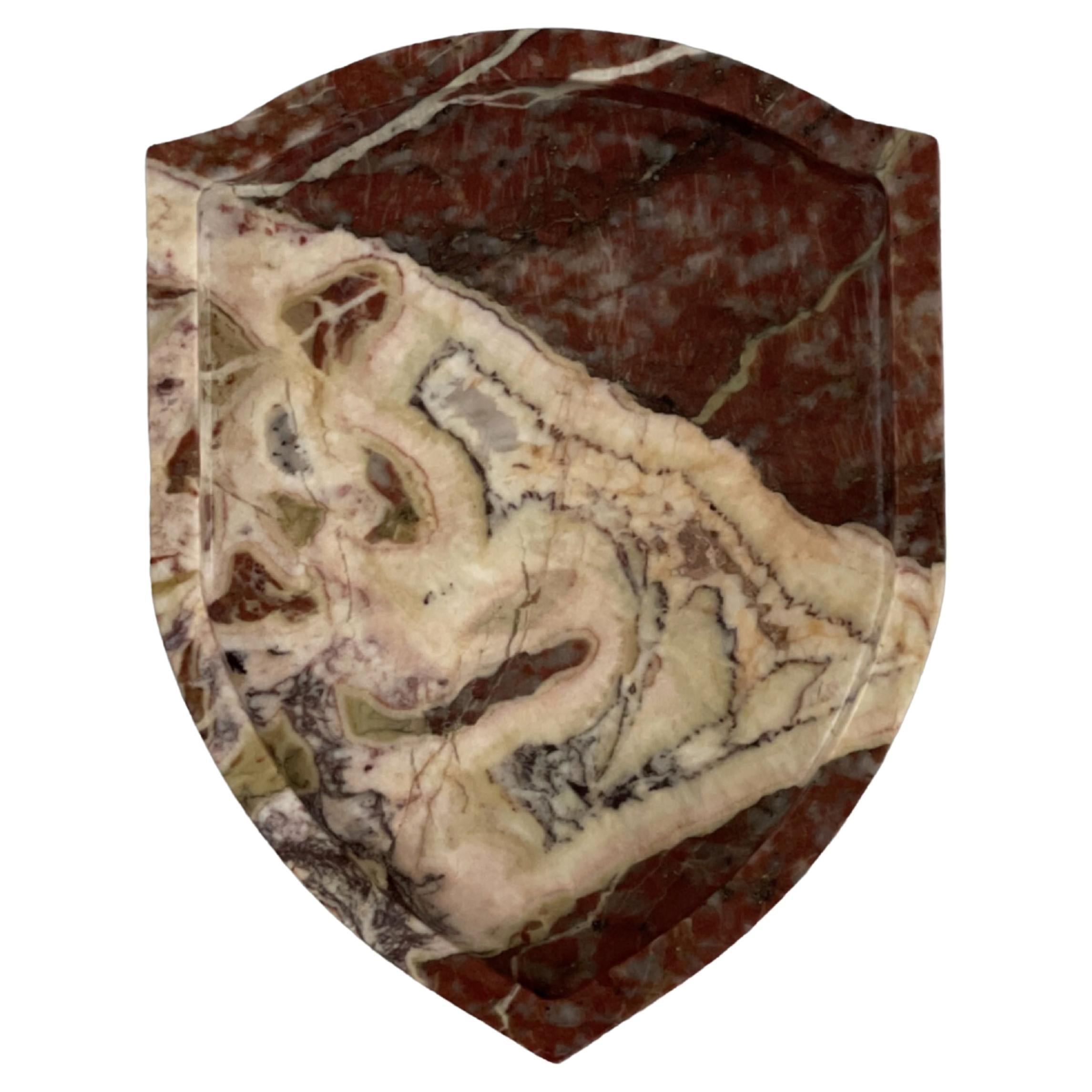 Arched Crest: Catch All Tablett in Metamorphic von Anastasio Home