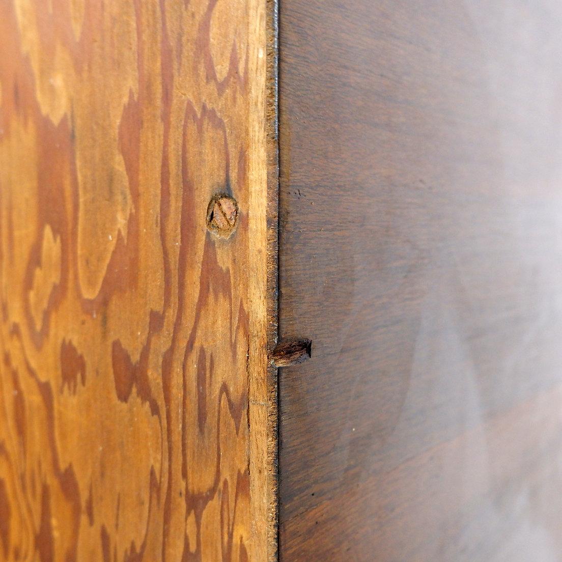 Vitrine cintrée en bois et porte vitrée - années 1950 en vente 3