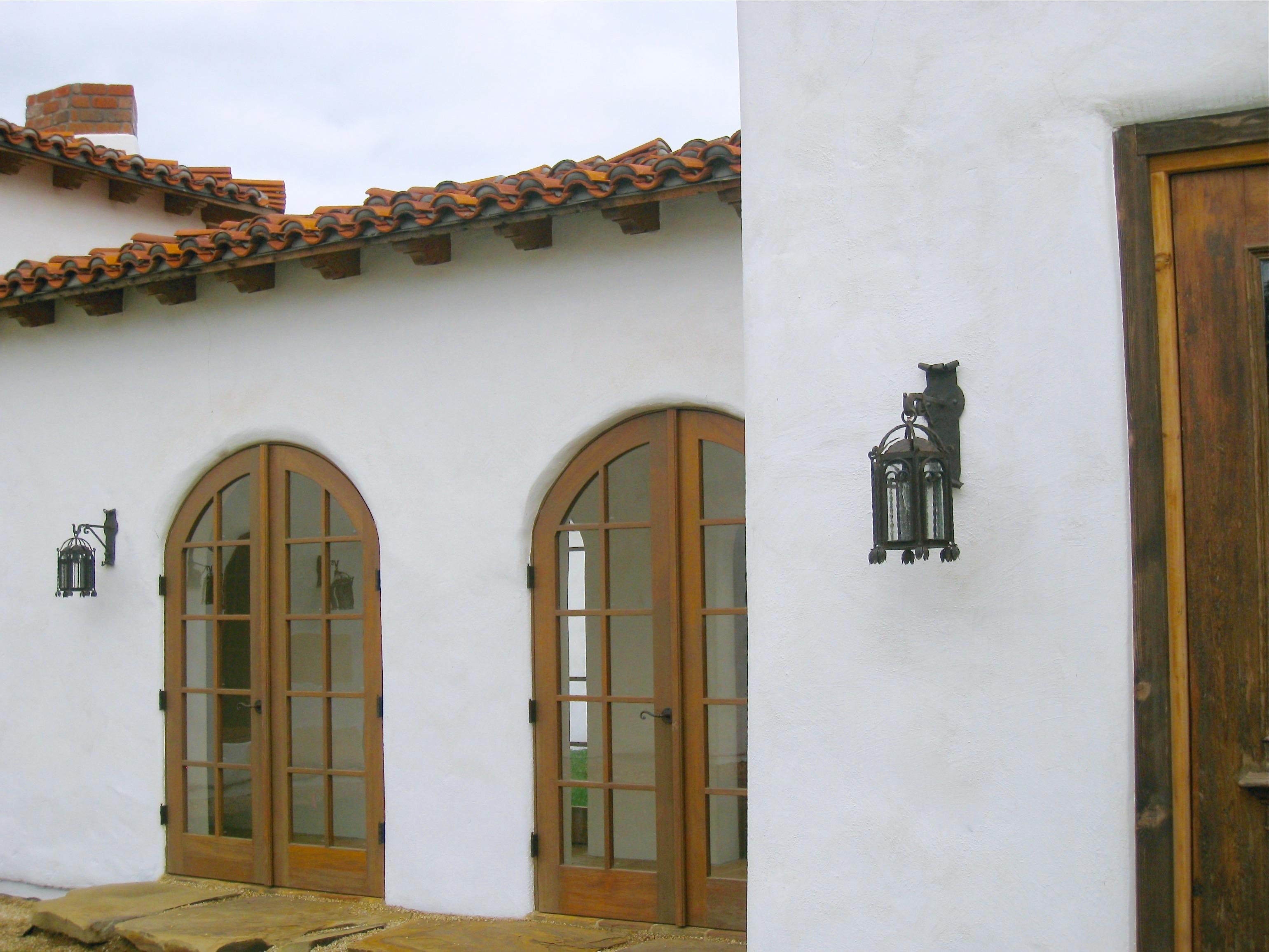 Arched Door Forged Iron Exterior Lantern on Bracket In New Condition For Sale In Encinitas, CA