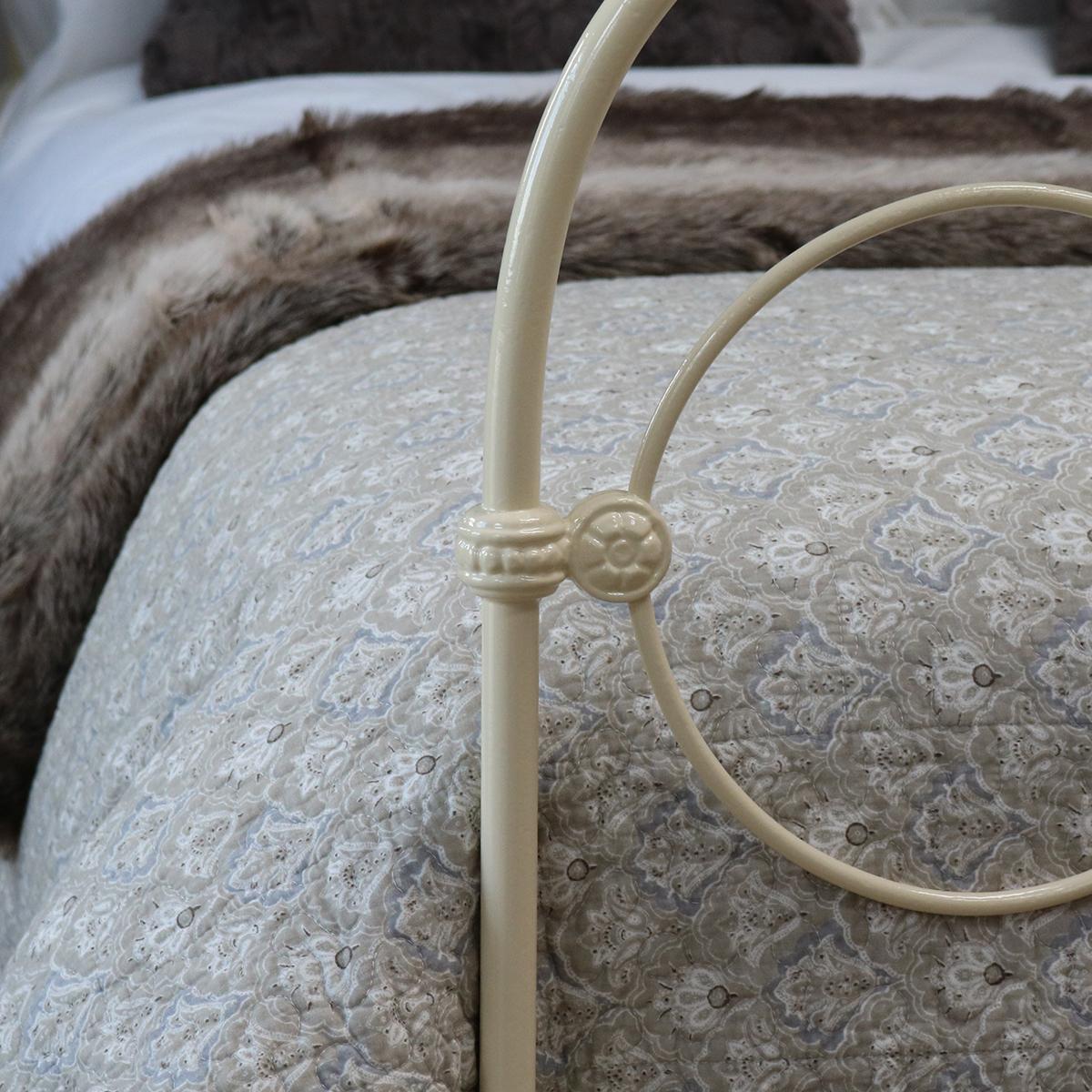 Cast Arched Small Double Bed in Cream