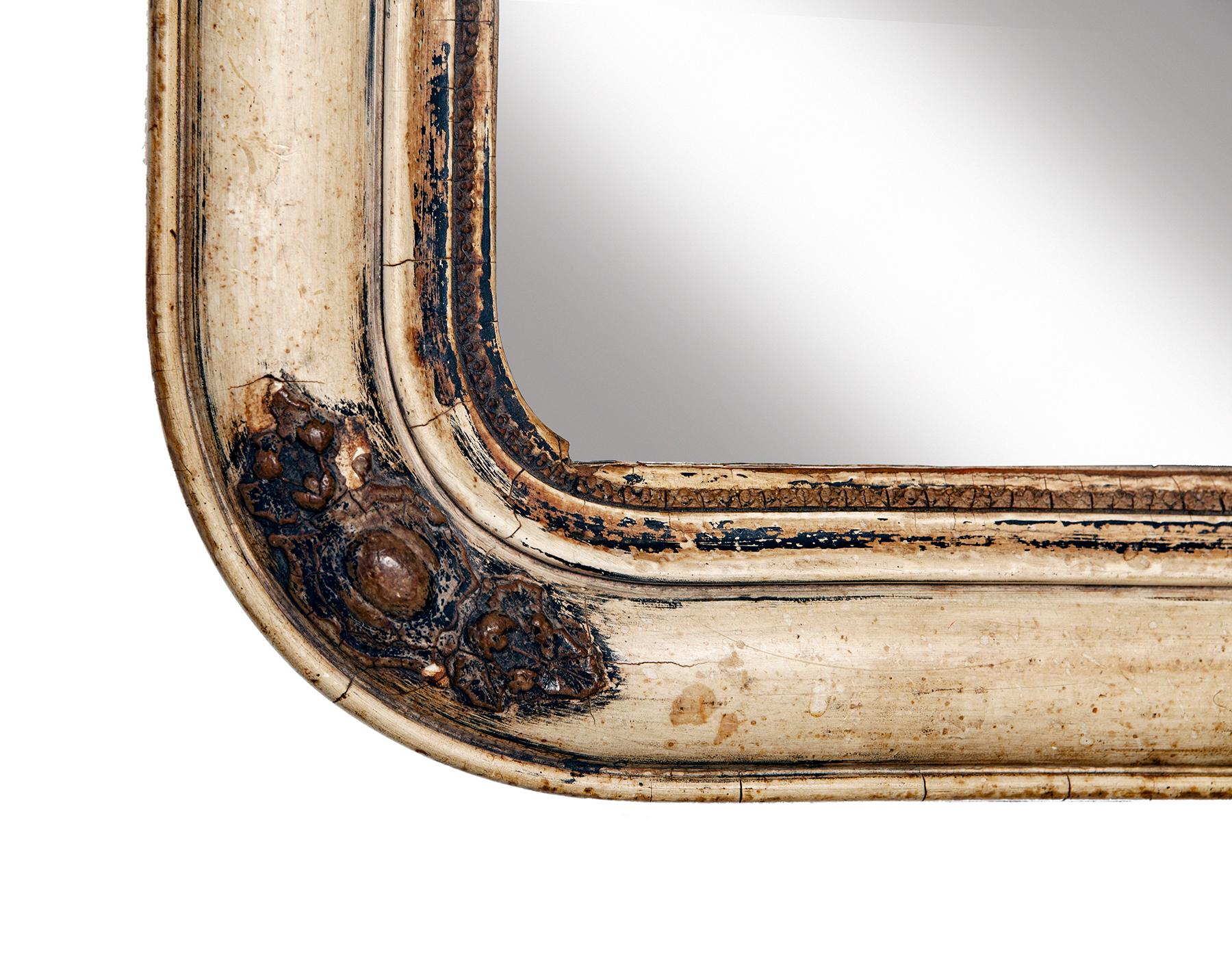 Arched Victorian Framed Mirror In Fair Condition In Malibu, CA