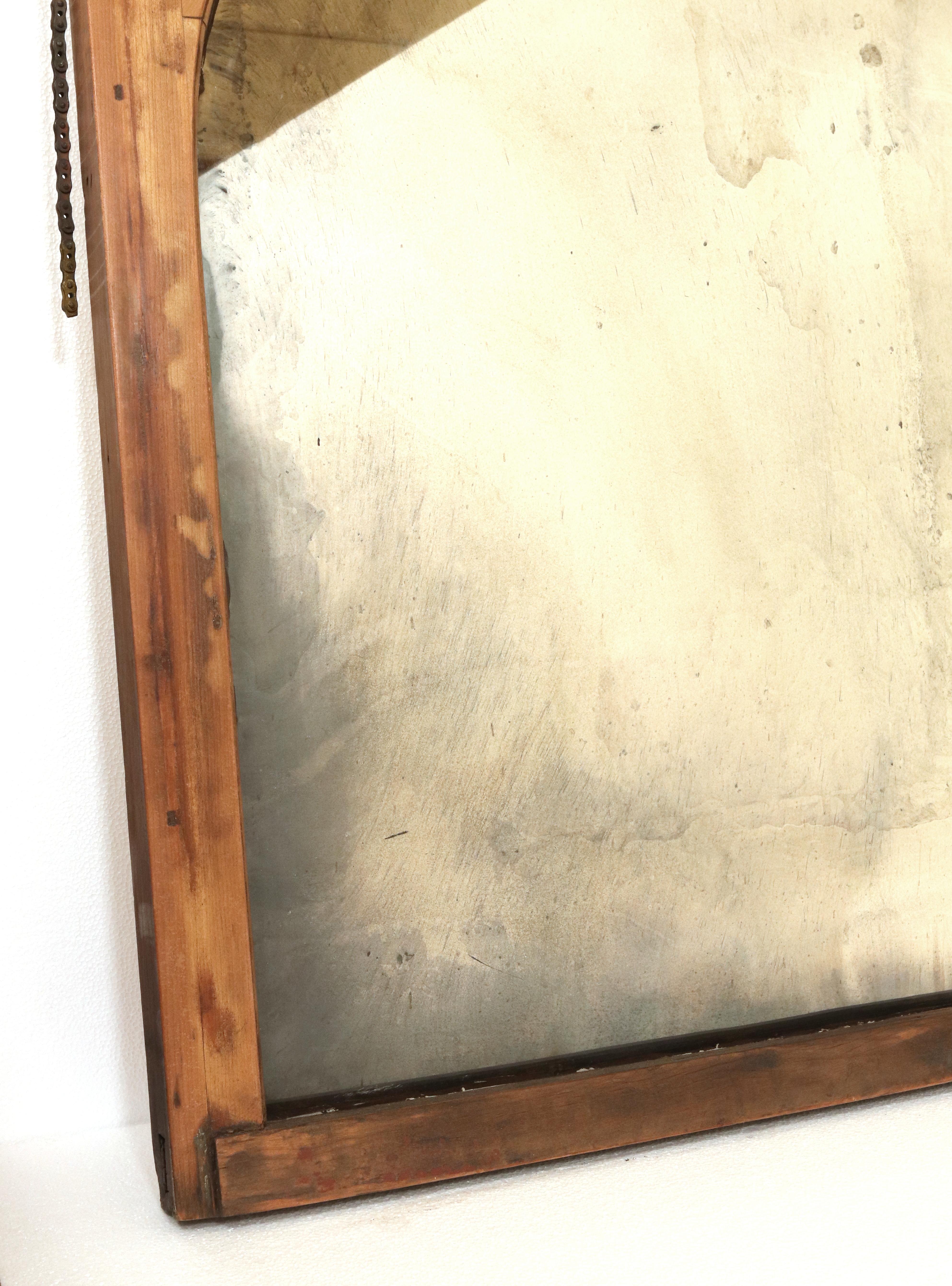 Miroir mural arqué avec cadre de fenêtre argenté en vente 5