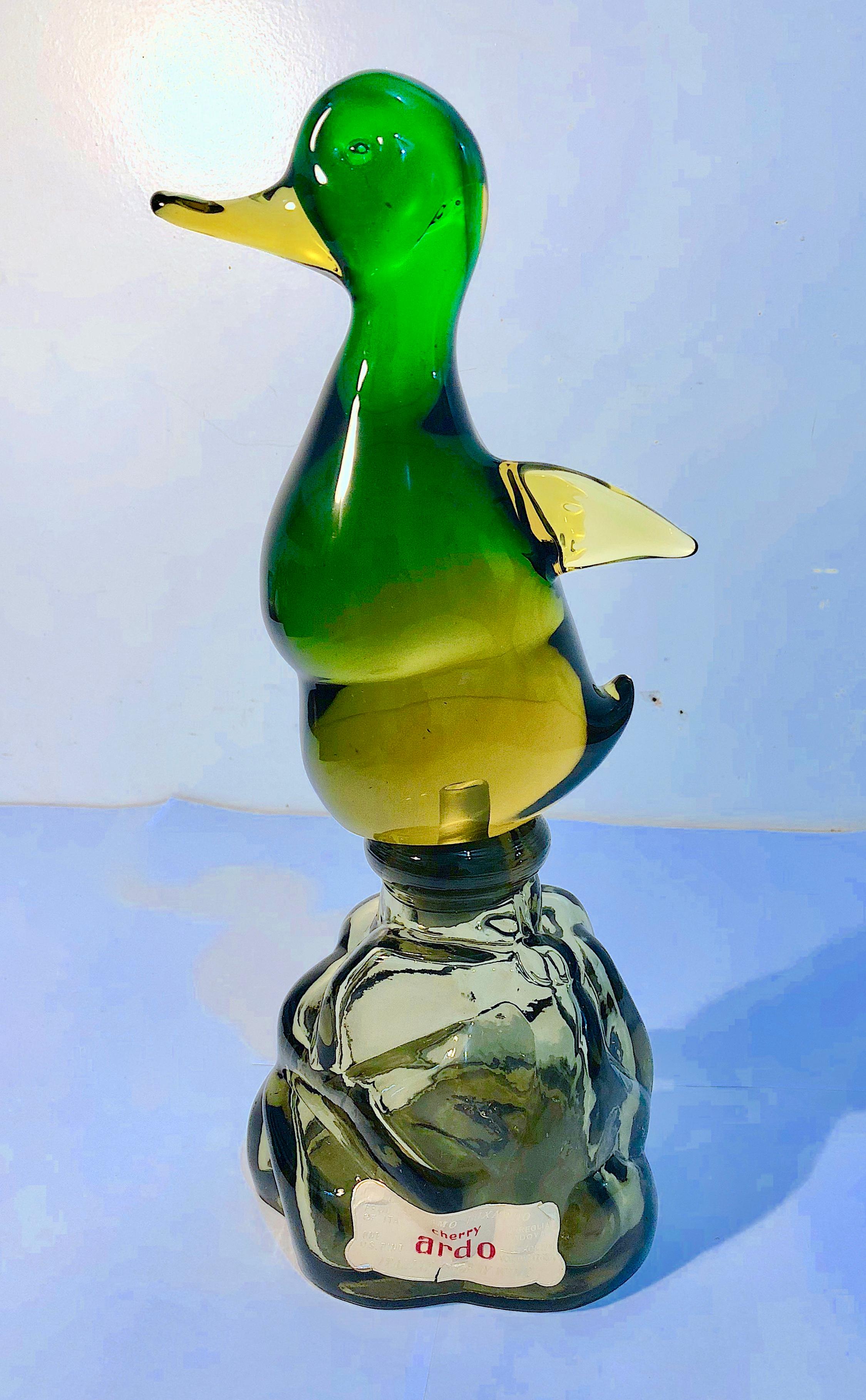 Limited edition decanter wine bottle by Seguso Alabastro for Girolamo Luxardo. A masterfully done art glass figurine!.
 