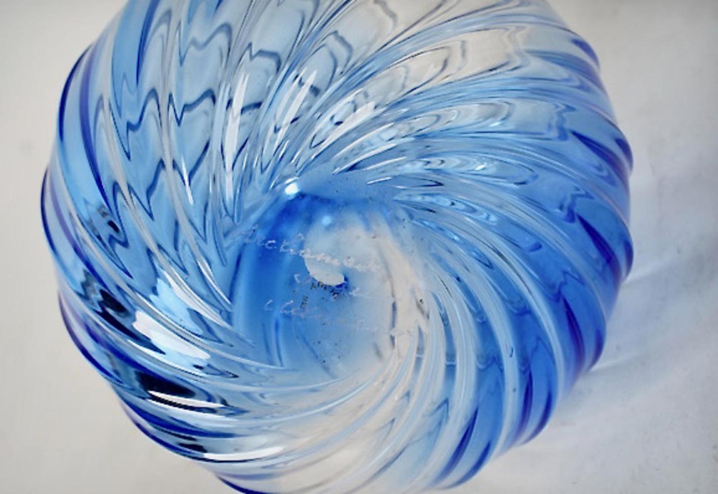 20th Century Archemide Seguso Twisted Glass Vase For Sale