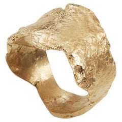 Anello Archeo Fragment 2 scolpito a mano in metallo placcato oro di Marion Fillancq