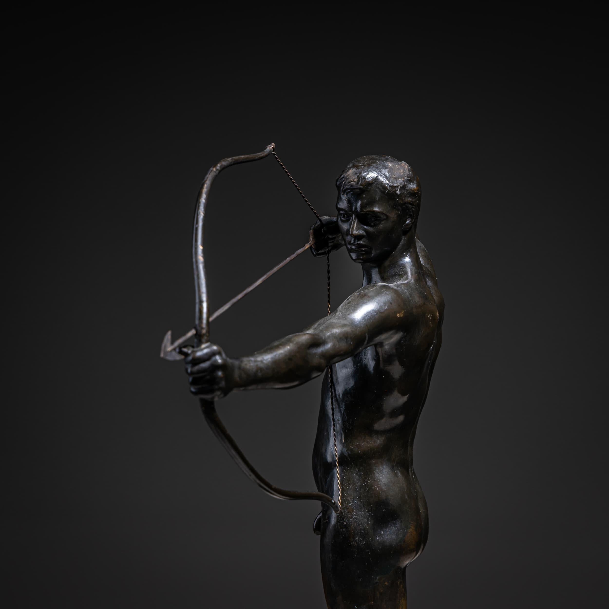 Art Déco Archer in Bronze by Paul Moye (German, 1877–1926), Early 20th Century in vendita