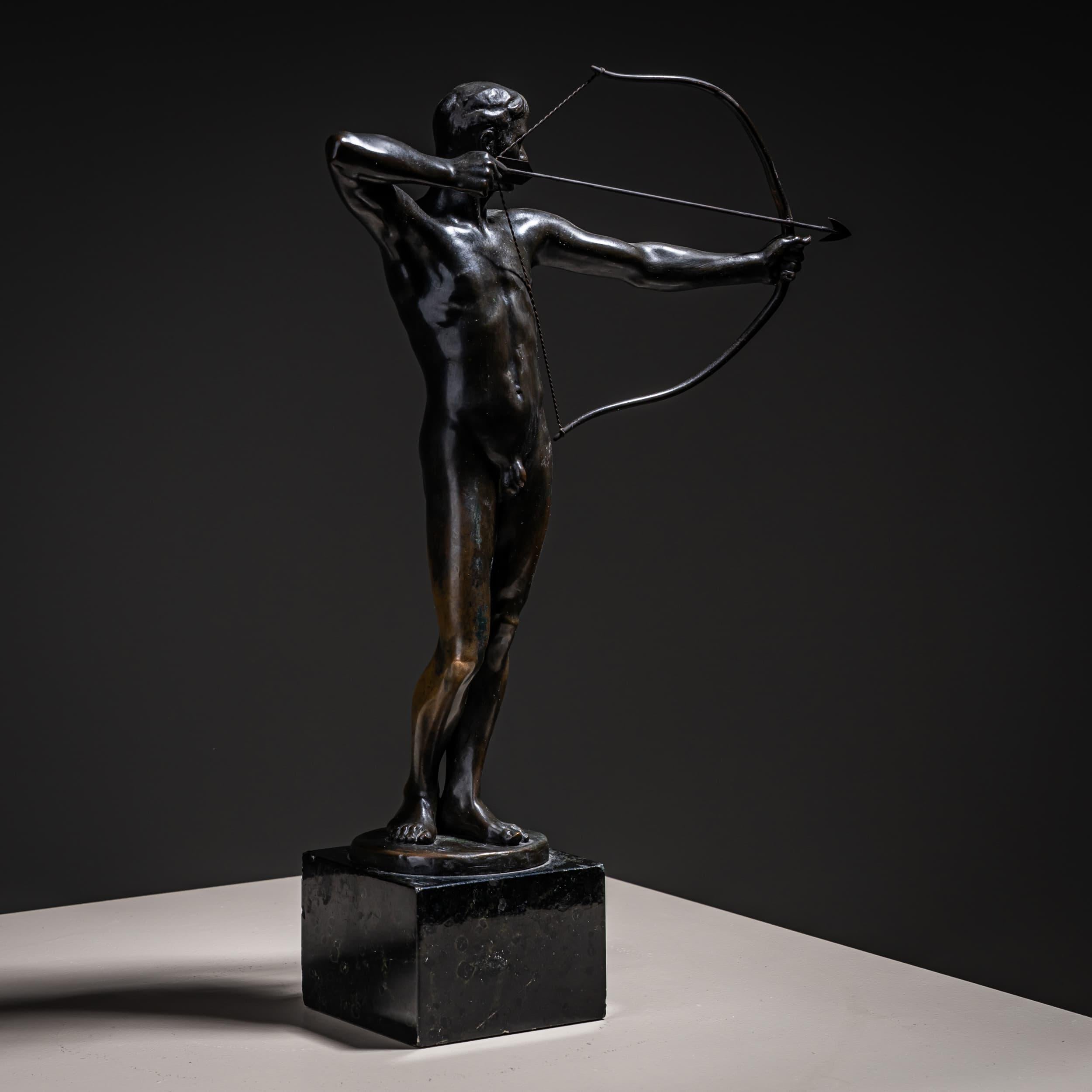 Archer in Bronze by Paul Moye (German, 1877–1926), Early 20th Century in vendita 1