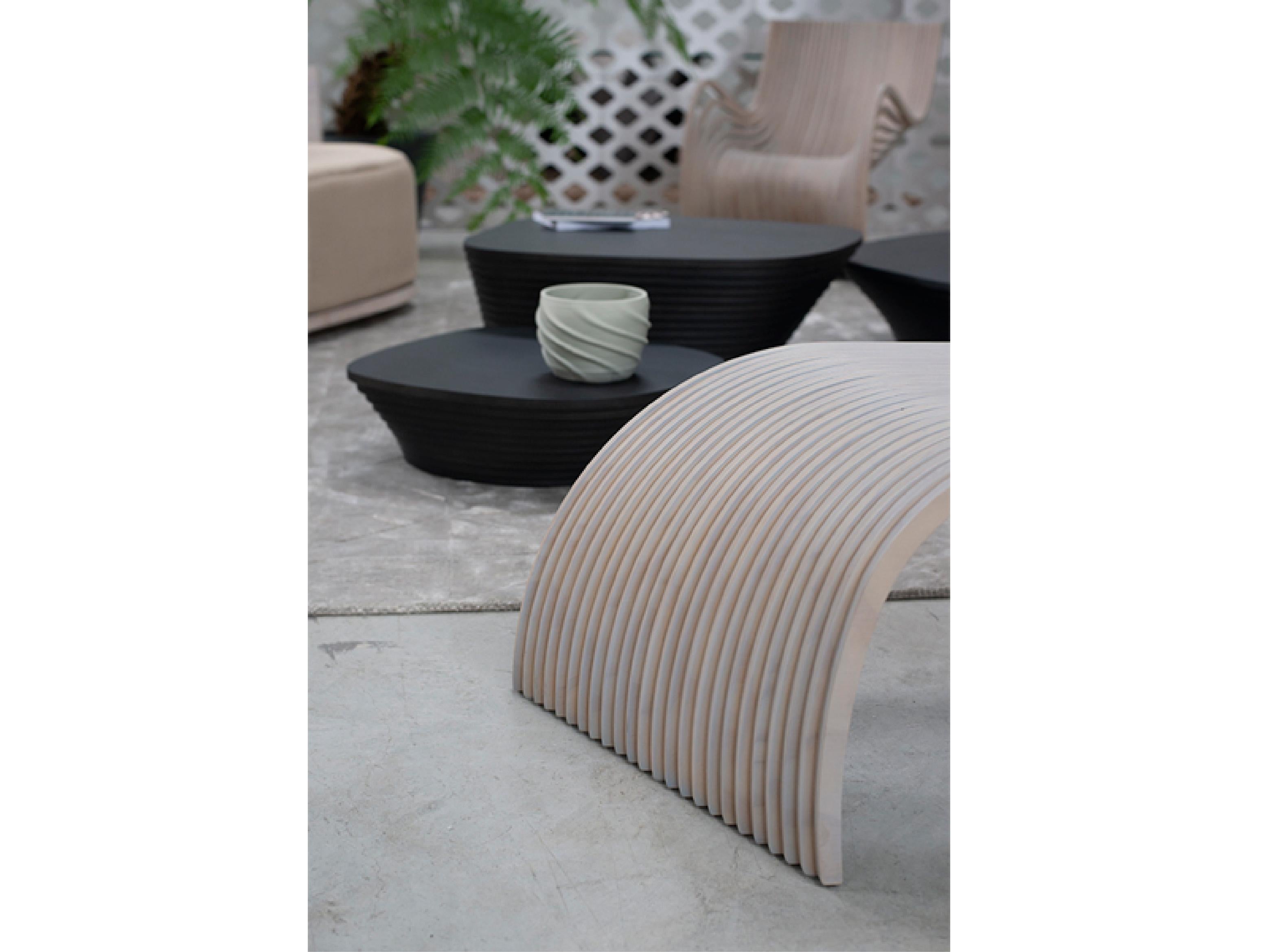Arches Small by Piegatto, A Sculptural Bench In New Condition For Sale In Guatemala, GU