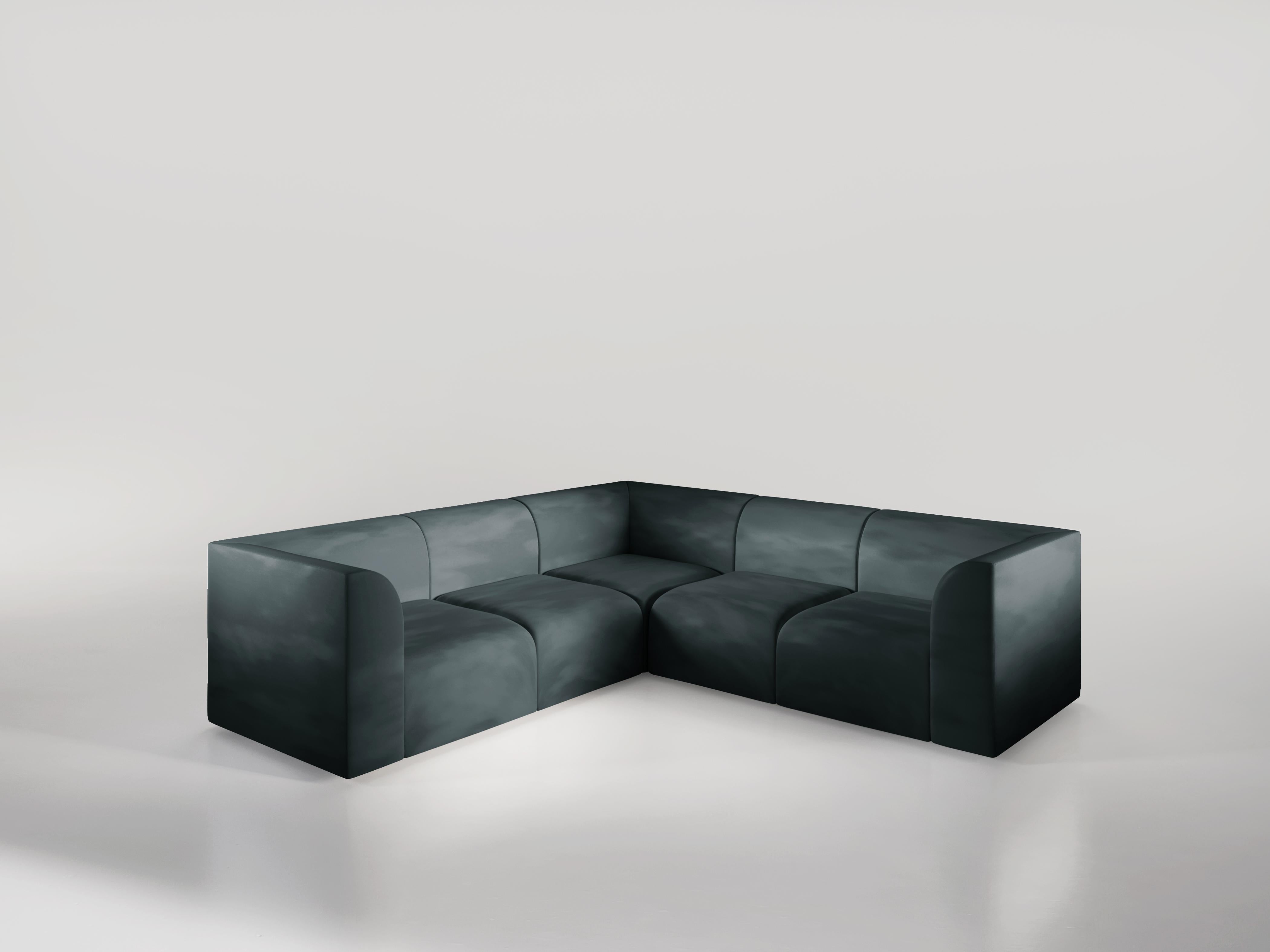 A modular sofa designed as a response to a staple of Romanesque Architecture. Designed to subtly explore the contrast between the inside and outside of a sofa, the outer sides are square and sharp, whereas the inside corners are smooth and curve