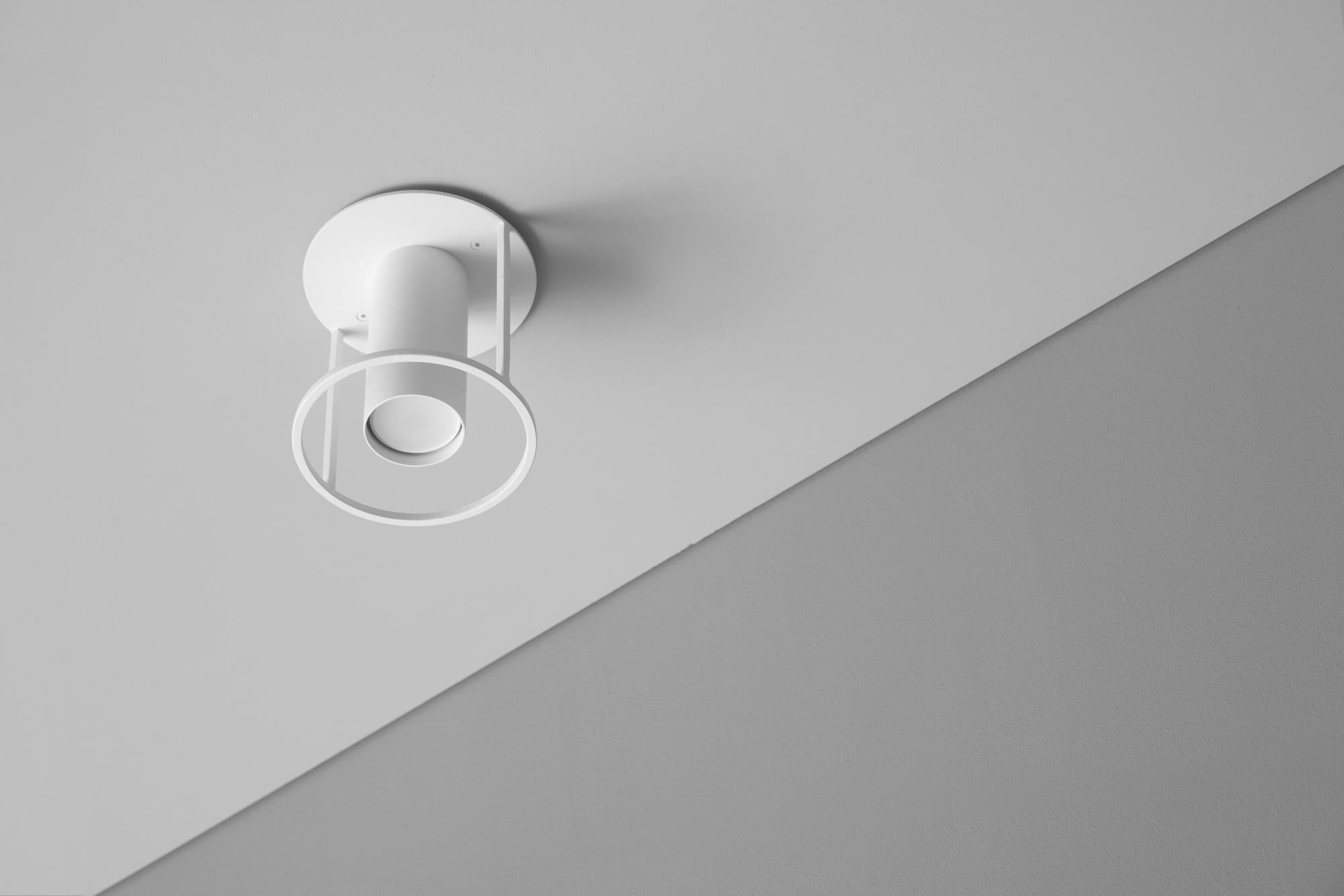 Postmoderne Plafonnier blanc simple Archi par +kouple en vente