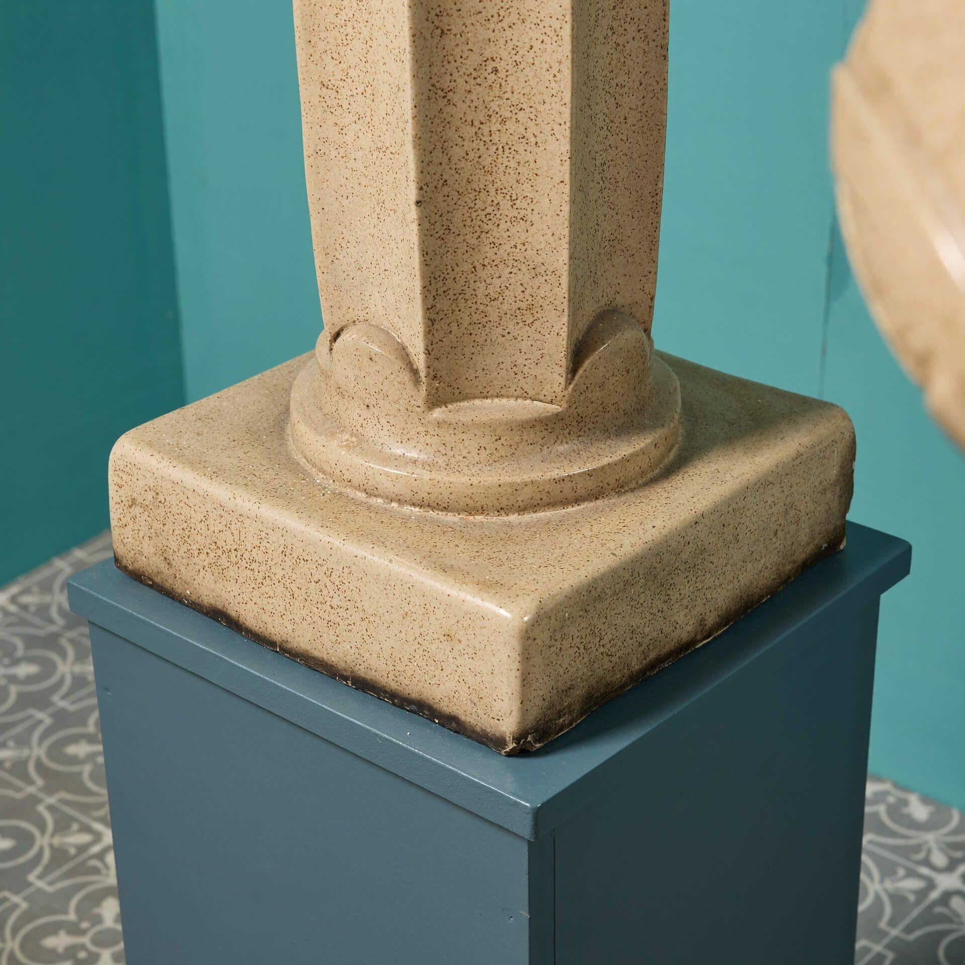 Smaltato Coppia di urne a piedistallo smaltate in stile Art Nouveau di Archibald Knox per Liberty in vendita