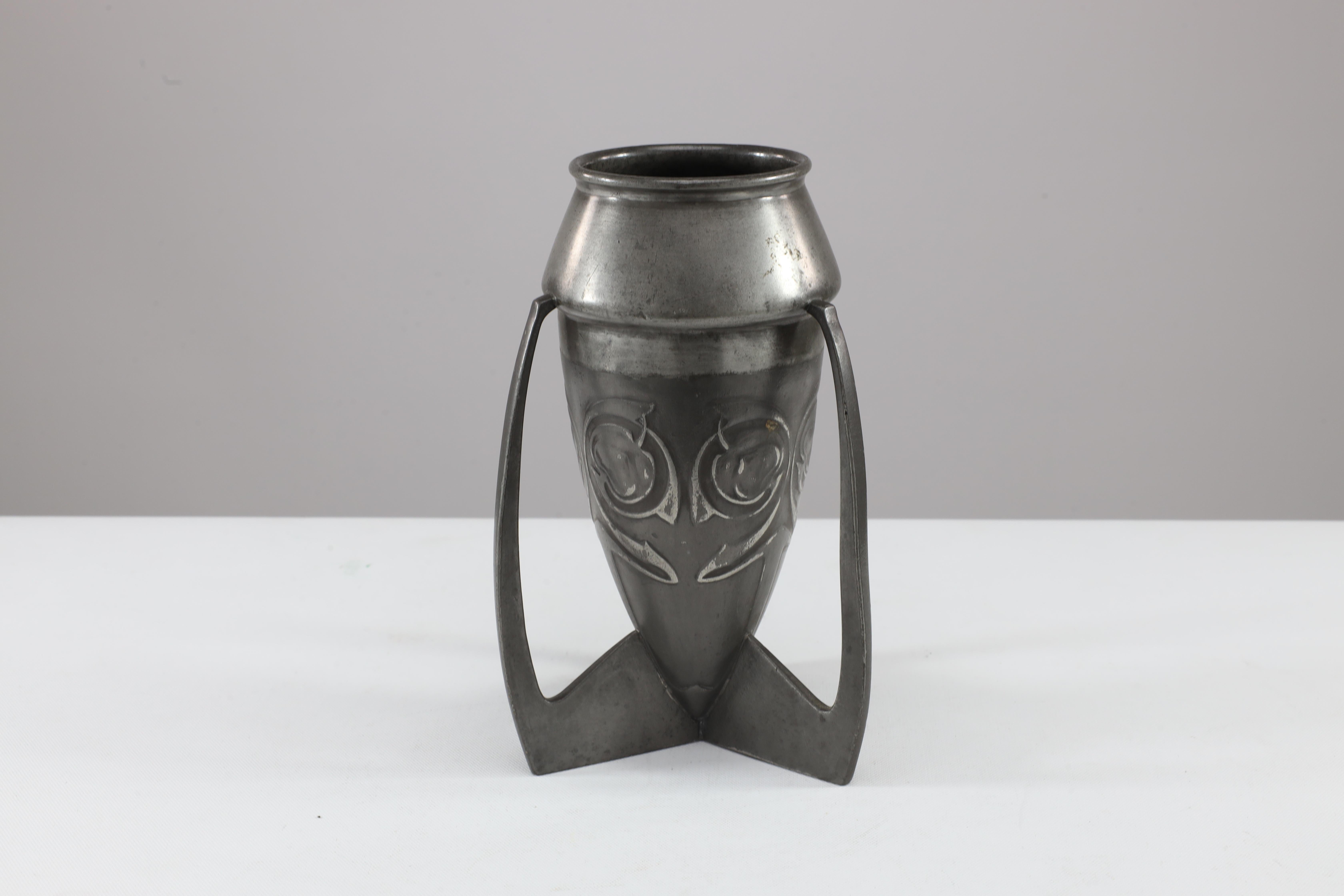 Arts and Crafts Archibald Knox Liberty & Co English Pewter 0226 An Embossed Pewter Rocket Vase  For Sale