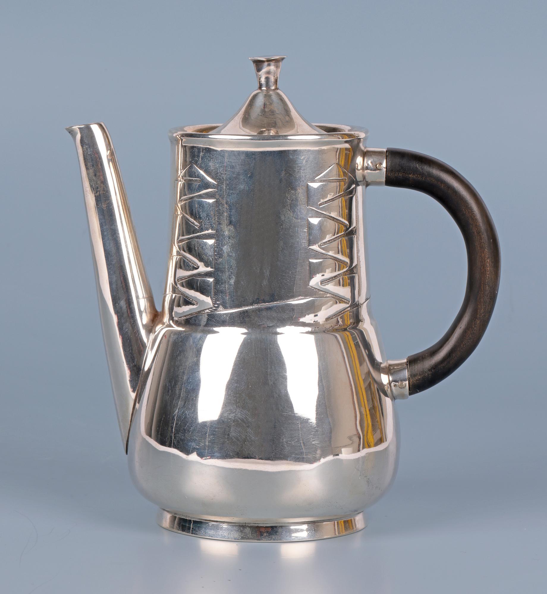  Archibald Knox Liberty & Co Silber Art Nouveau Silber Teekanne im Angebot 6