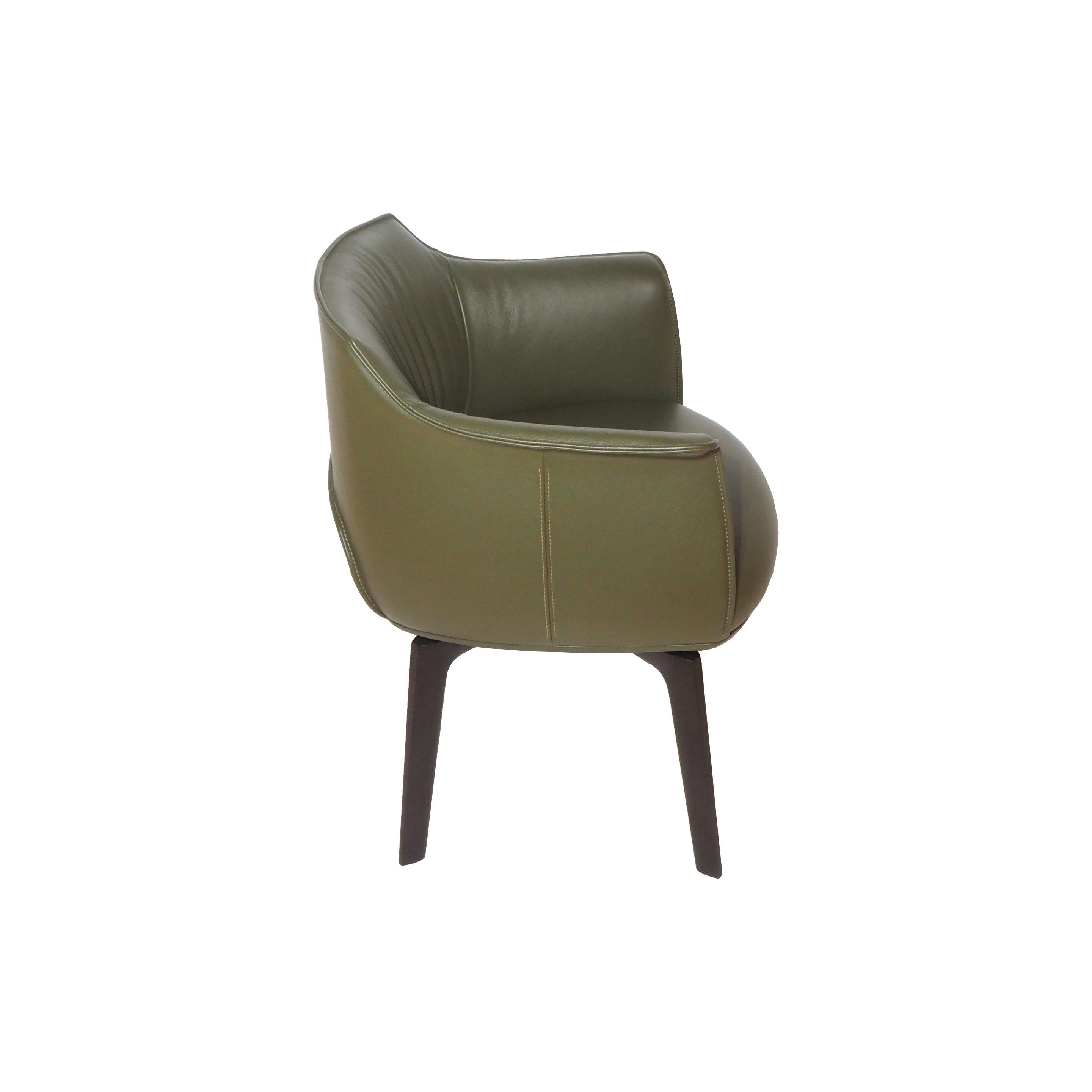 Moderne Chaise de salle à manger pivotante Archibald en cuir véritable Pelle SC 177 Limo Green en vente