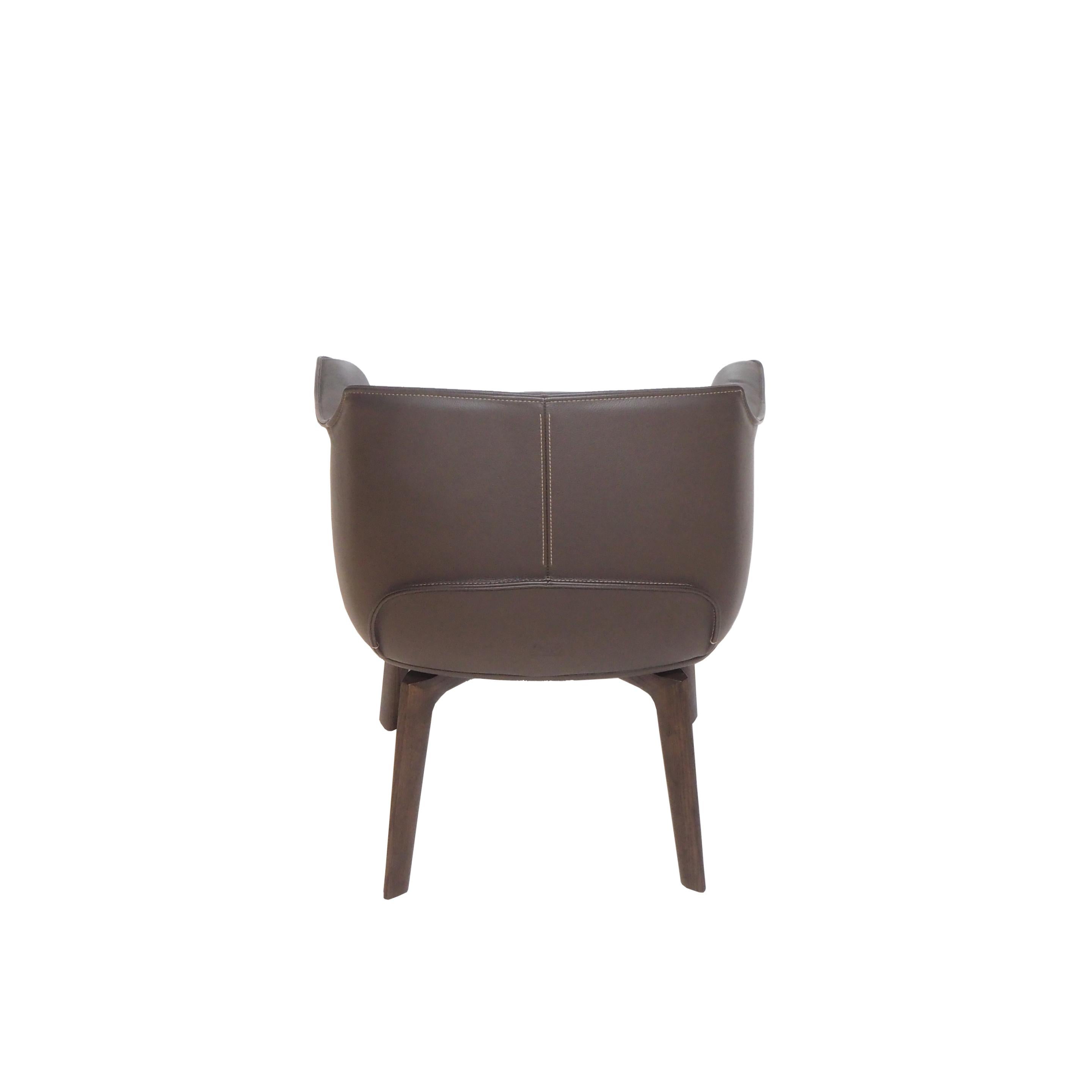 Moderne Chaise de salle à manger pivotante Archibald en cuir véritable Pelle SC 29 Ardesia marron foncé en vente