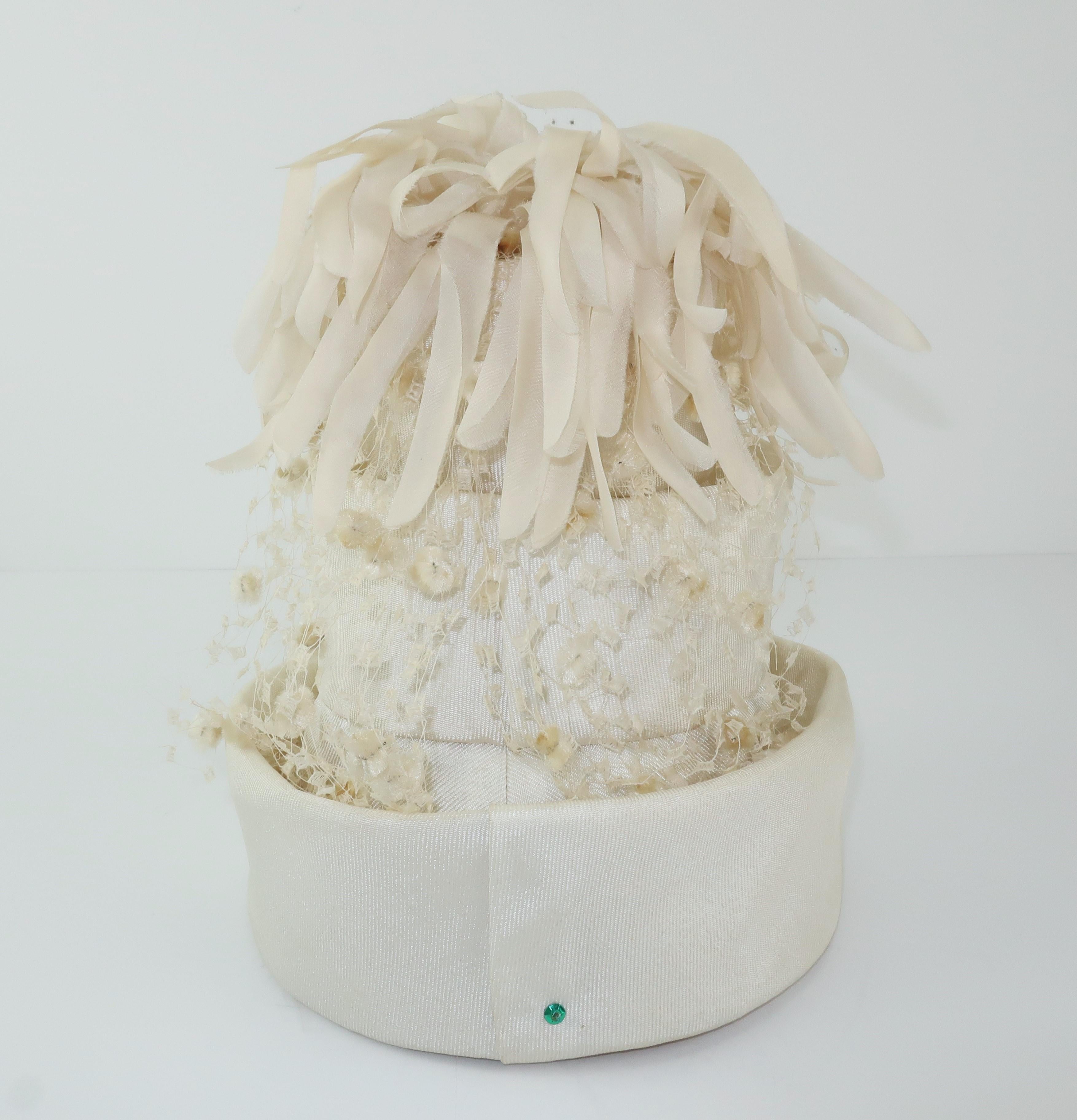 Archie Eason ‘Wedding Cake’ Hat, C.1960 In Good Condition In Atlanta, GA