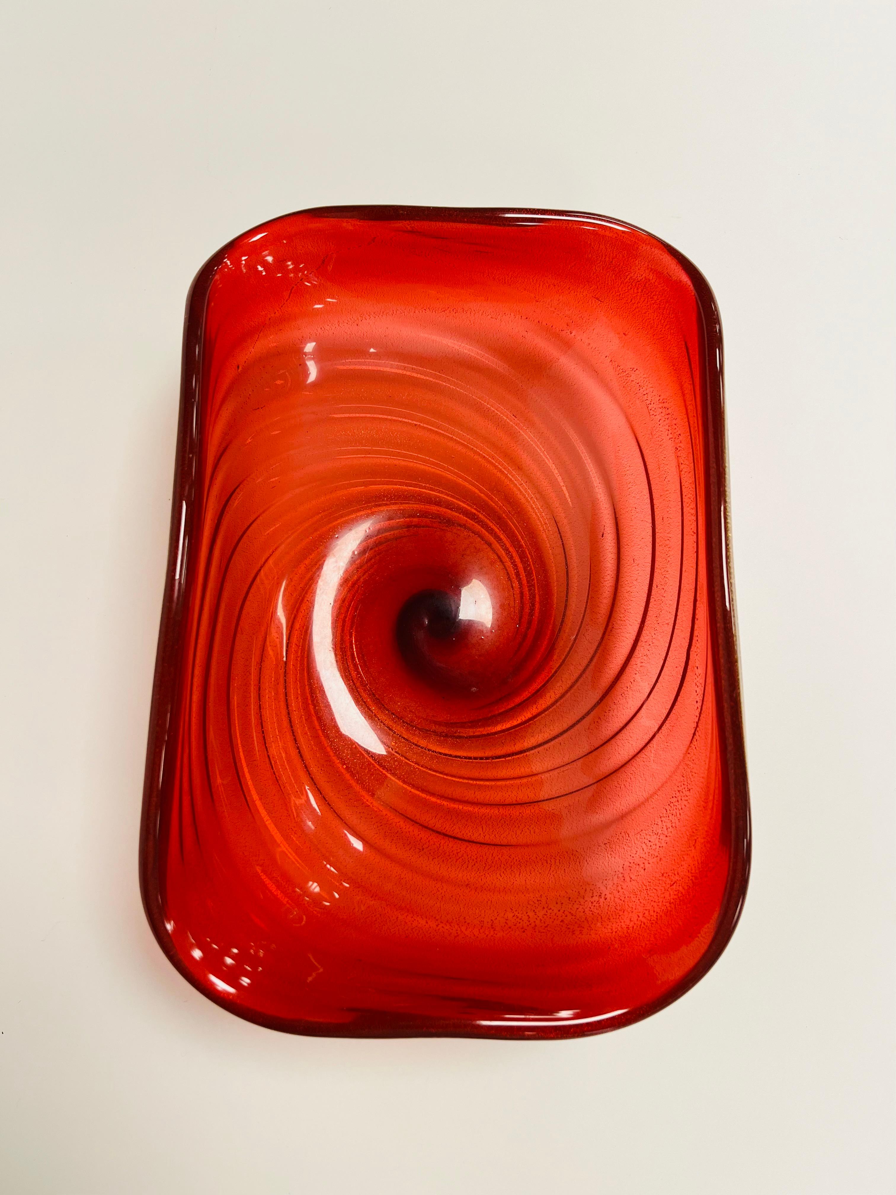 Hand-Woven Archimede Seguso 1950 large center table Murano glass with gold For Sale