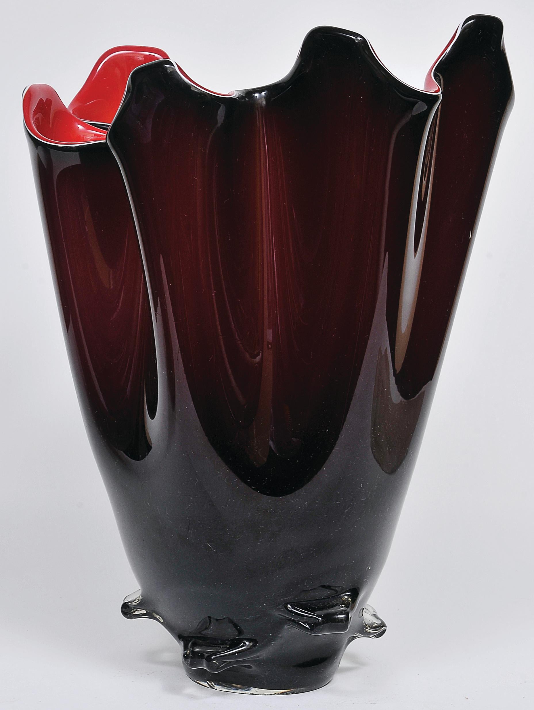 International Style Archimede Seguso, Artistic Triple Red, White and Black Murano Glass, circa 1950 For Sale