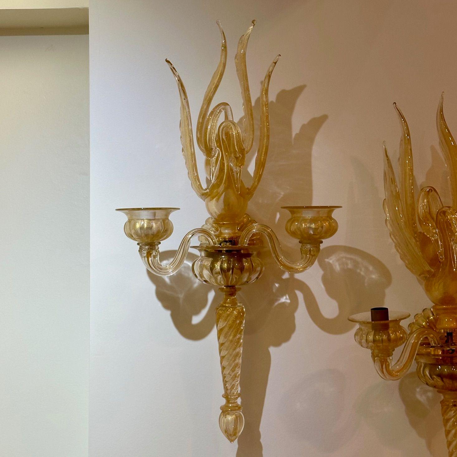 Archimede Seguso, Barovier & Toso, Moderno italiano de mediados de siglo, Apliques Cisne Italiano en venta