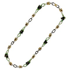 Collar con cadena de 39,5" de Archimede Seguso para Chanel, de los años 60, con cristales verde menta y negros