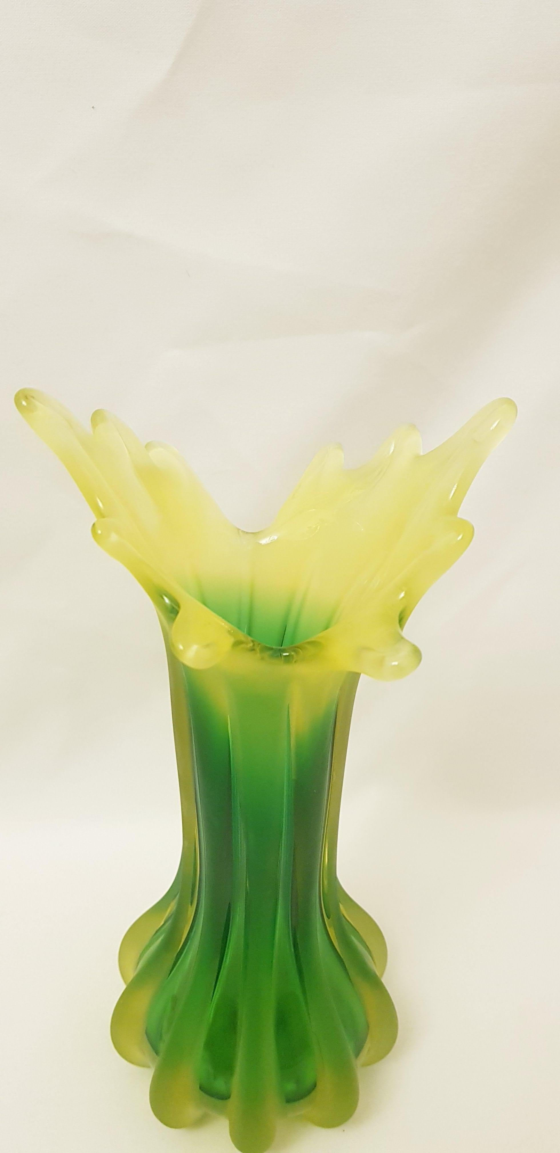 Italian Archimede Seguso Frosted Uranium Murano Glass Vase a Verde For Sale