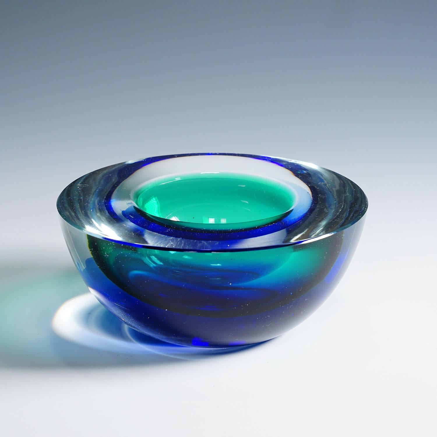 Mid-Century Modern Archimede Seguso Geode Bowl in Blue and Green, Murano Italy ca. 1960s For Sale