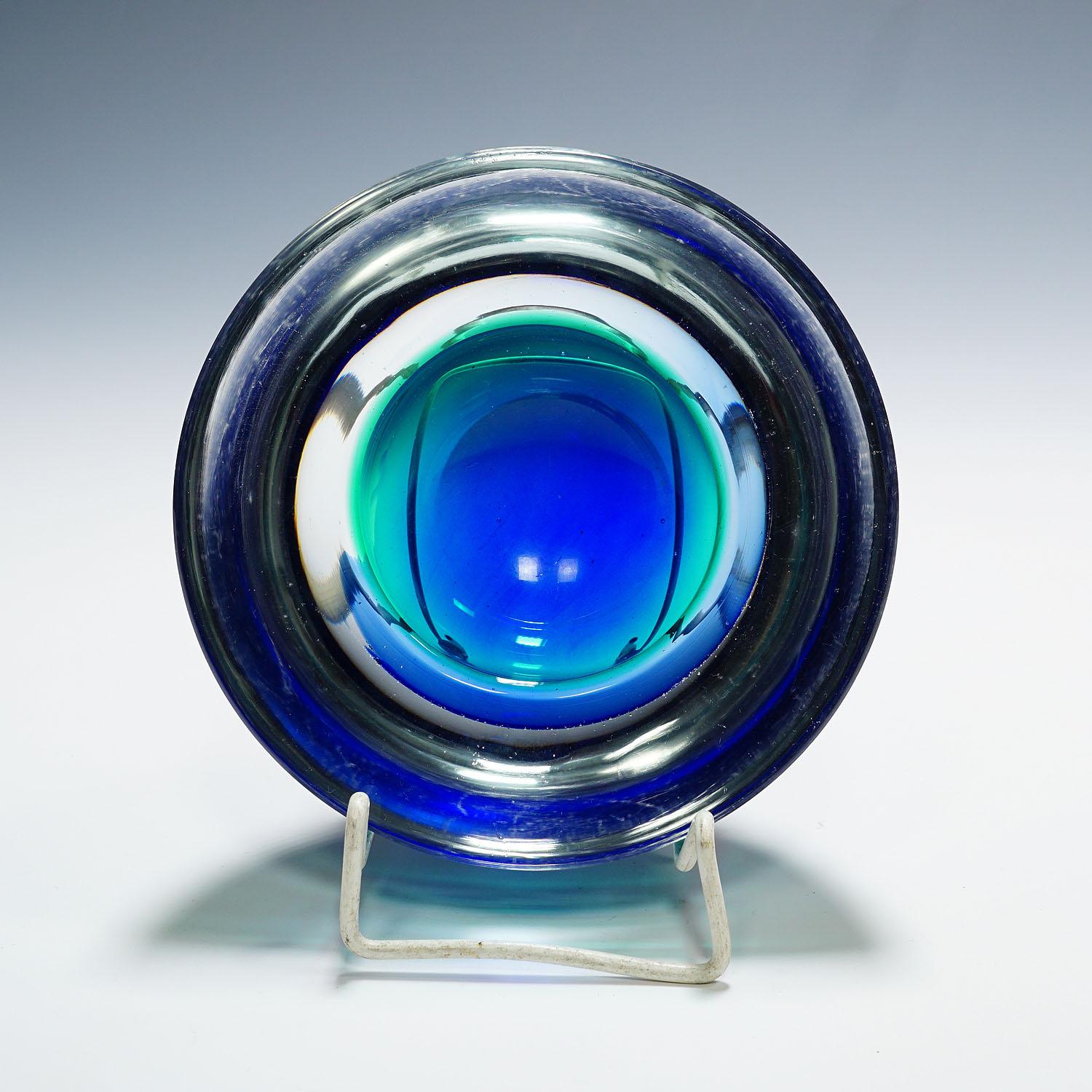 Hand-Crafted Archimede Seguso Geode Bowl in Blue and Green, Murano Italy ca. 1960s For Sale