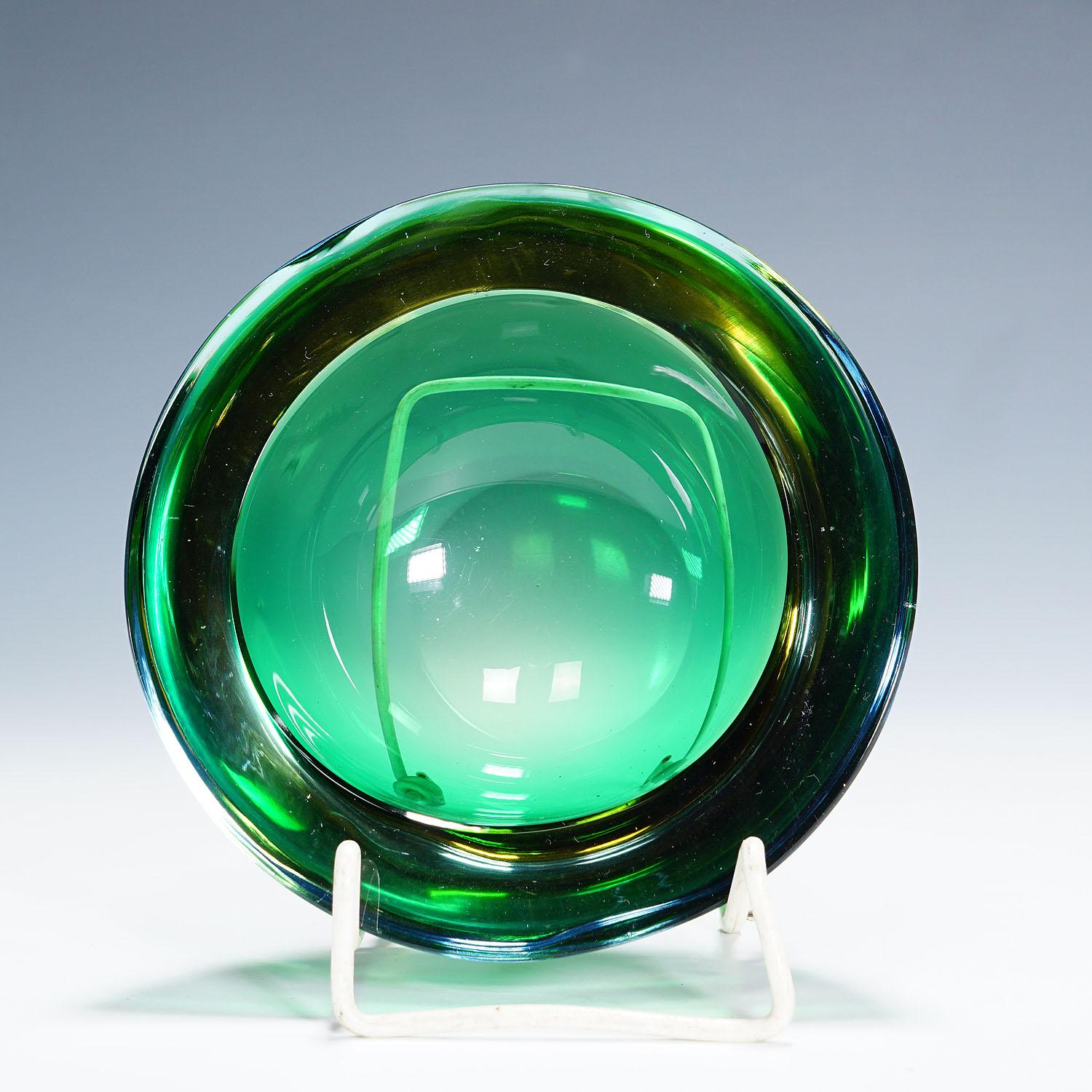 Italian Archimede Seguso Geode Bowl in Green and Yellow, Murano Italy ca. 1960s For Sale