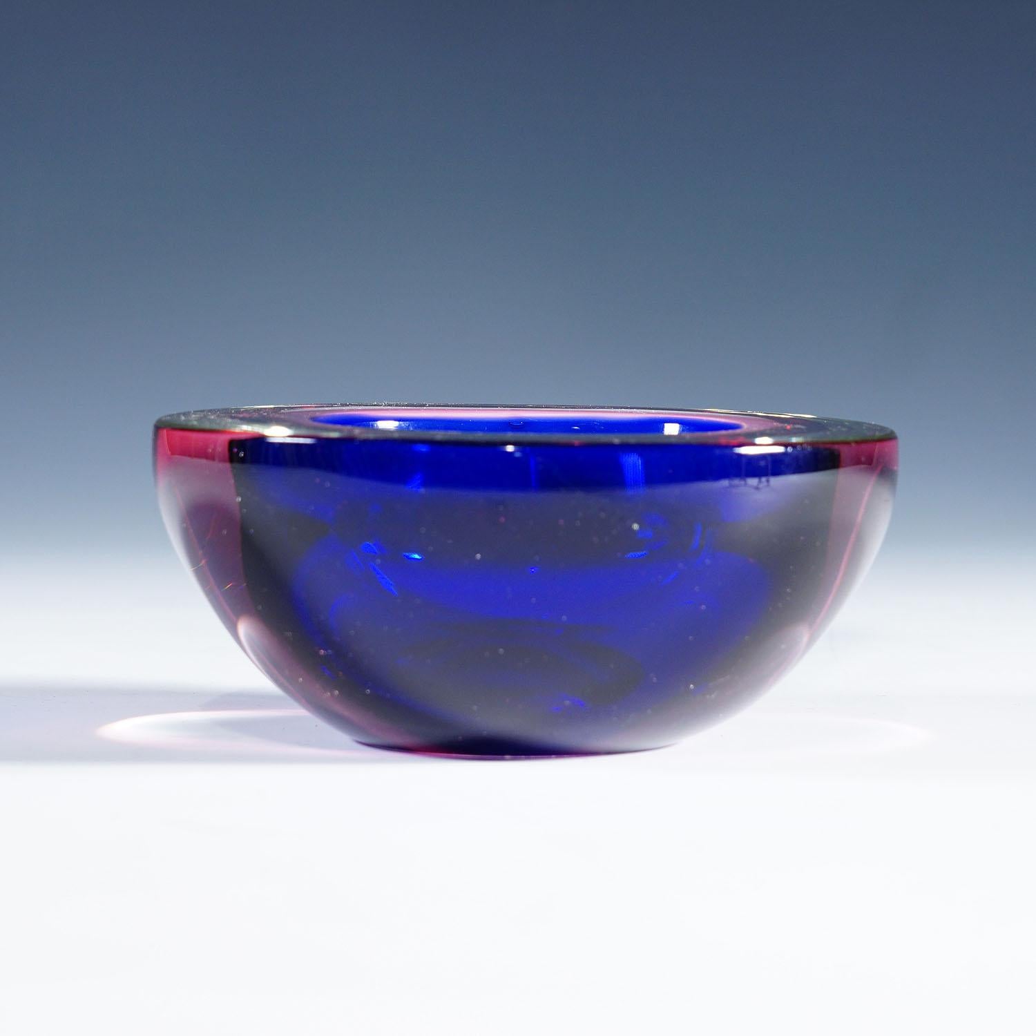 Italian Archimede Seguso Geode Bowl in Pink and Blue, Murano Italy ca. 1960s For Sale