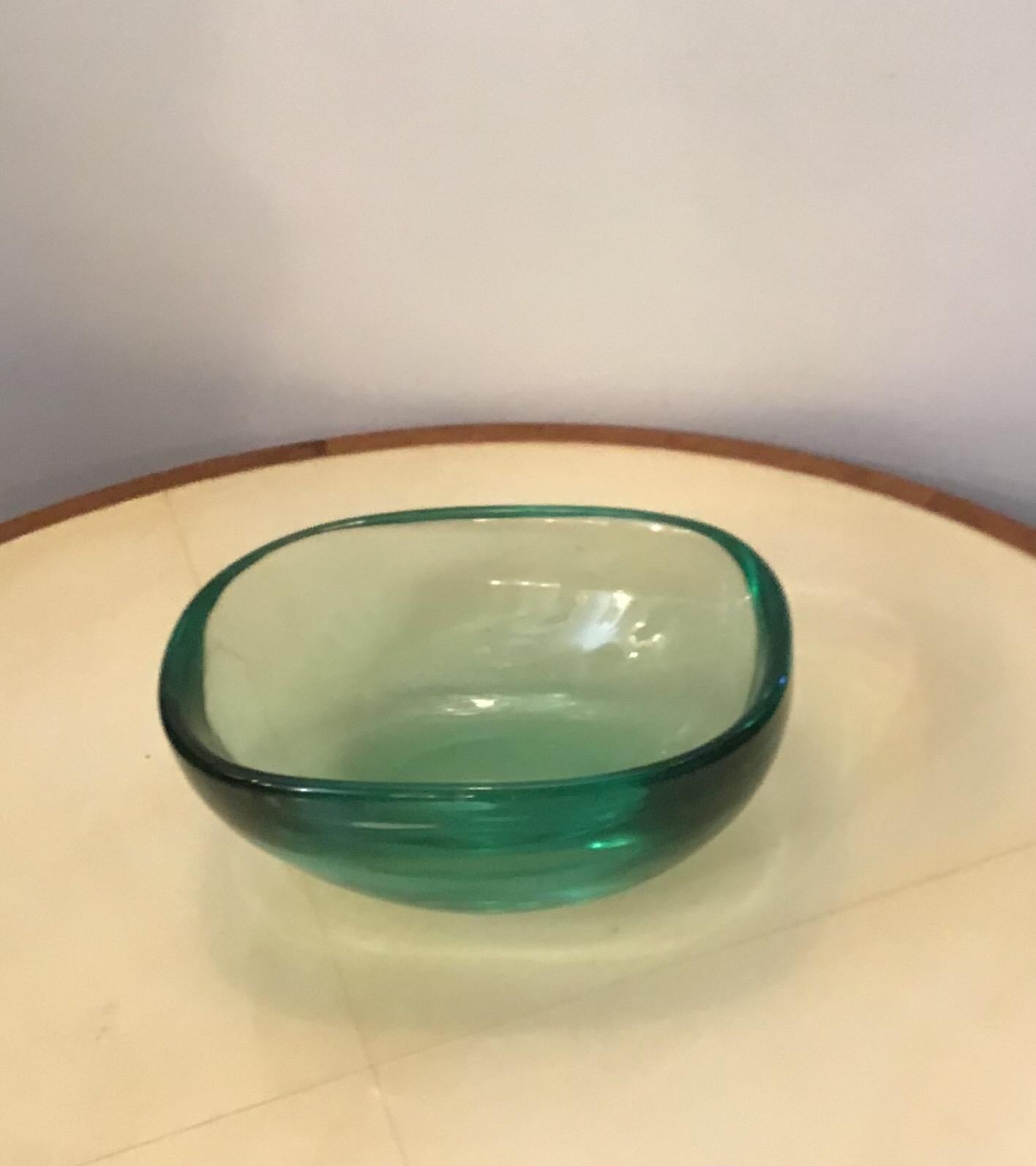 Archimede Seguso Glass Bowl Centerpiece Green Glass Submerged Murano, 1950 For Sale 8