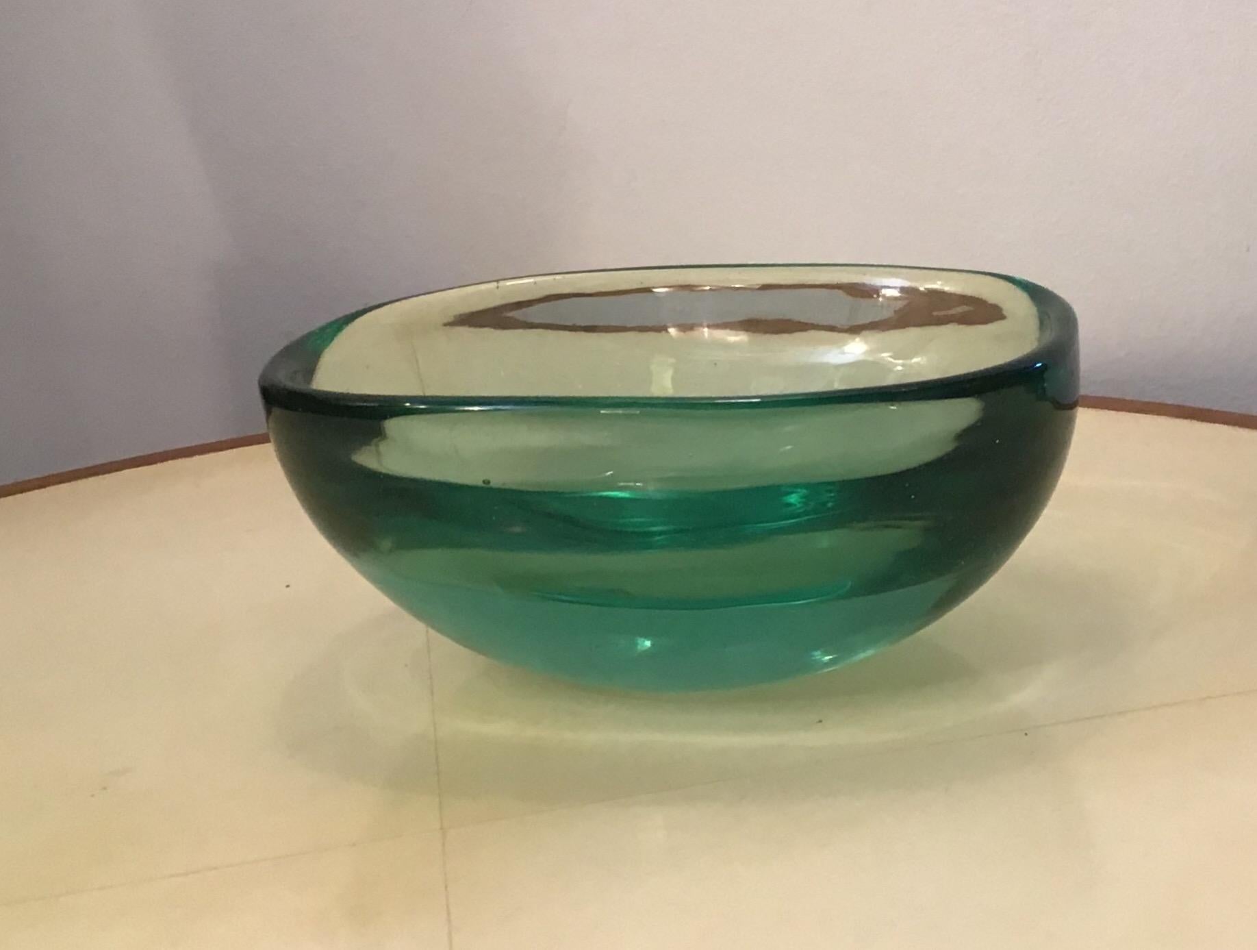 Mid-20th Century Archimede Seguso Glass Bowl Centerpiece Green Glass Submerged Murano, 1950 For Sale