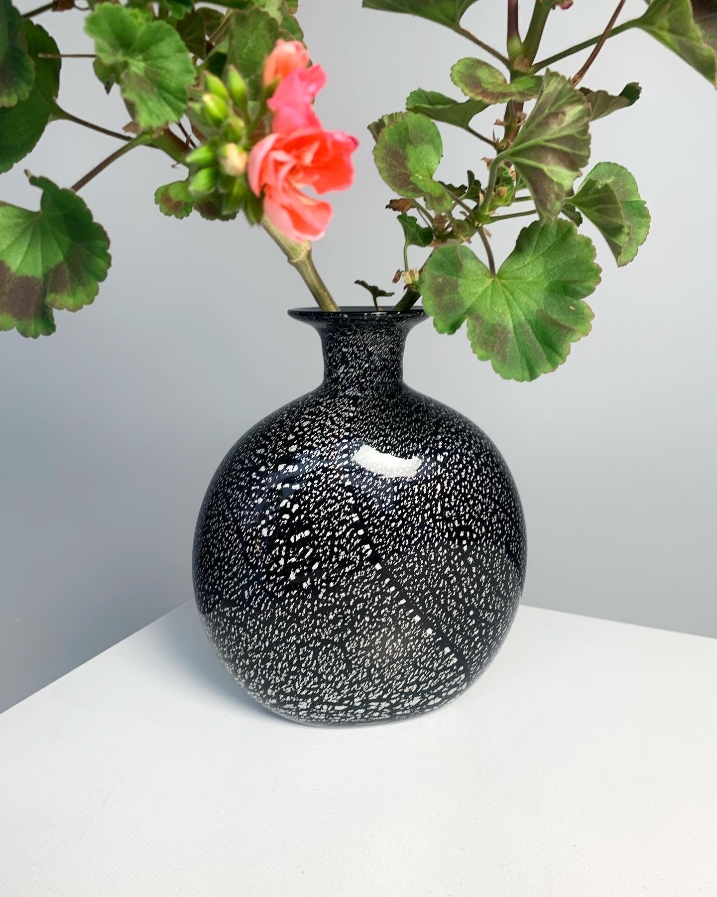 Archimede Seguso Glass Vase Silver Flecks Murano Italy 1970s For Sale 1