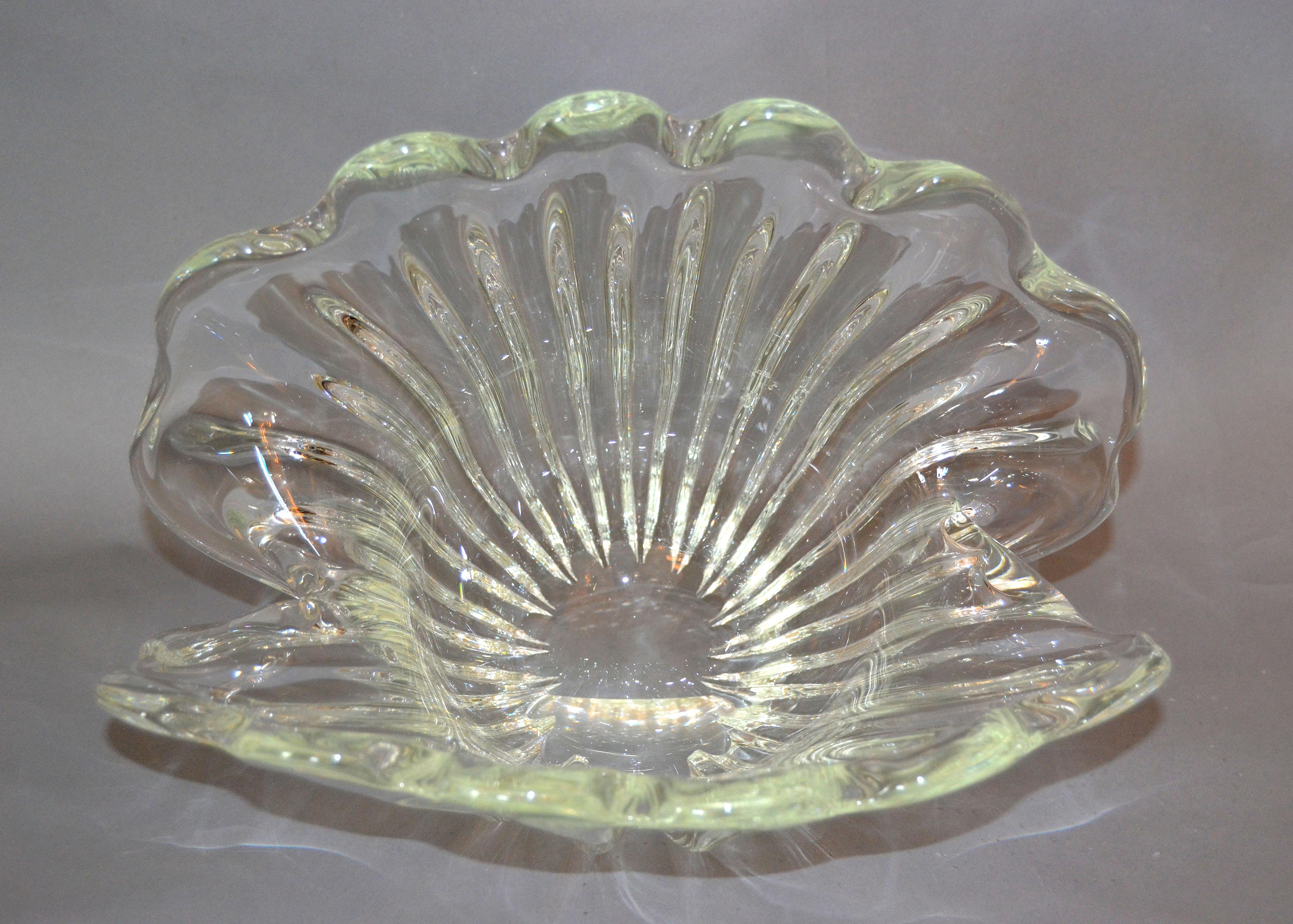 Hand-Crafted Archimede Seguso Handblown Clear Murano Glass Clam Shell Centerpiece, Italy For Sale