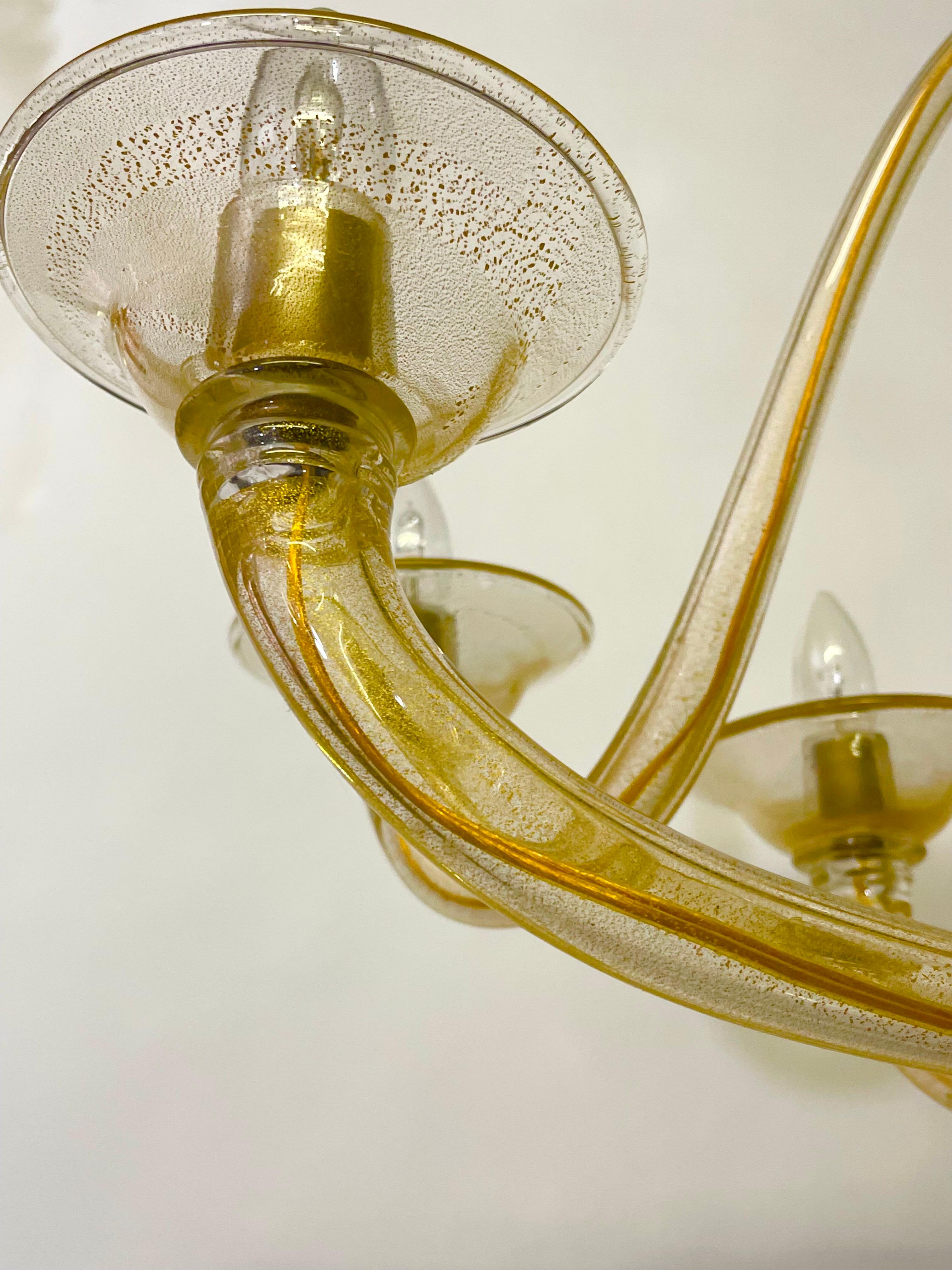 Gold Dusted Handblown Murano Glass Chandelier by Seguso, circa 1960s For Sale 7