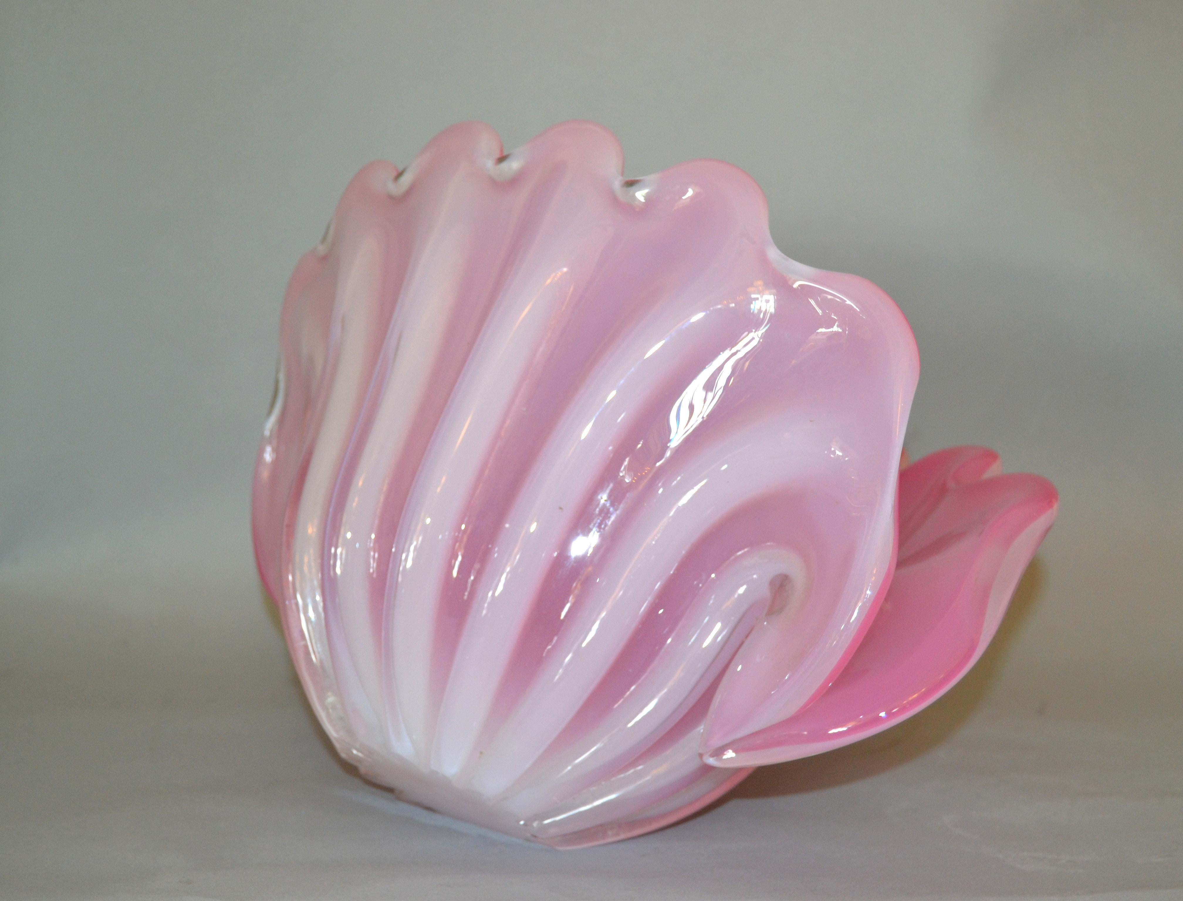 Archimede Seguso Handblown Murano Glass Clam Shell Centerpiece with Pearl 4