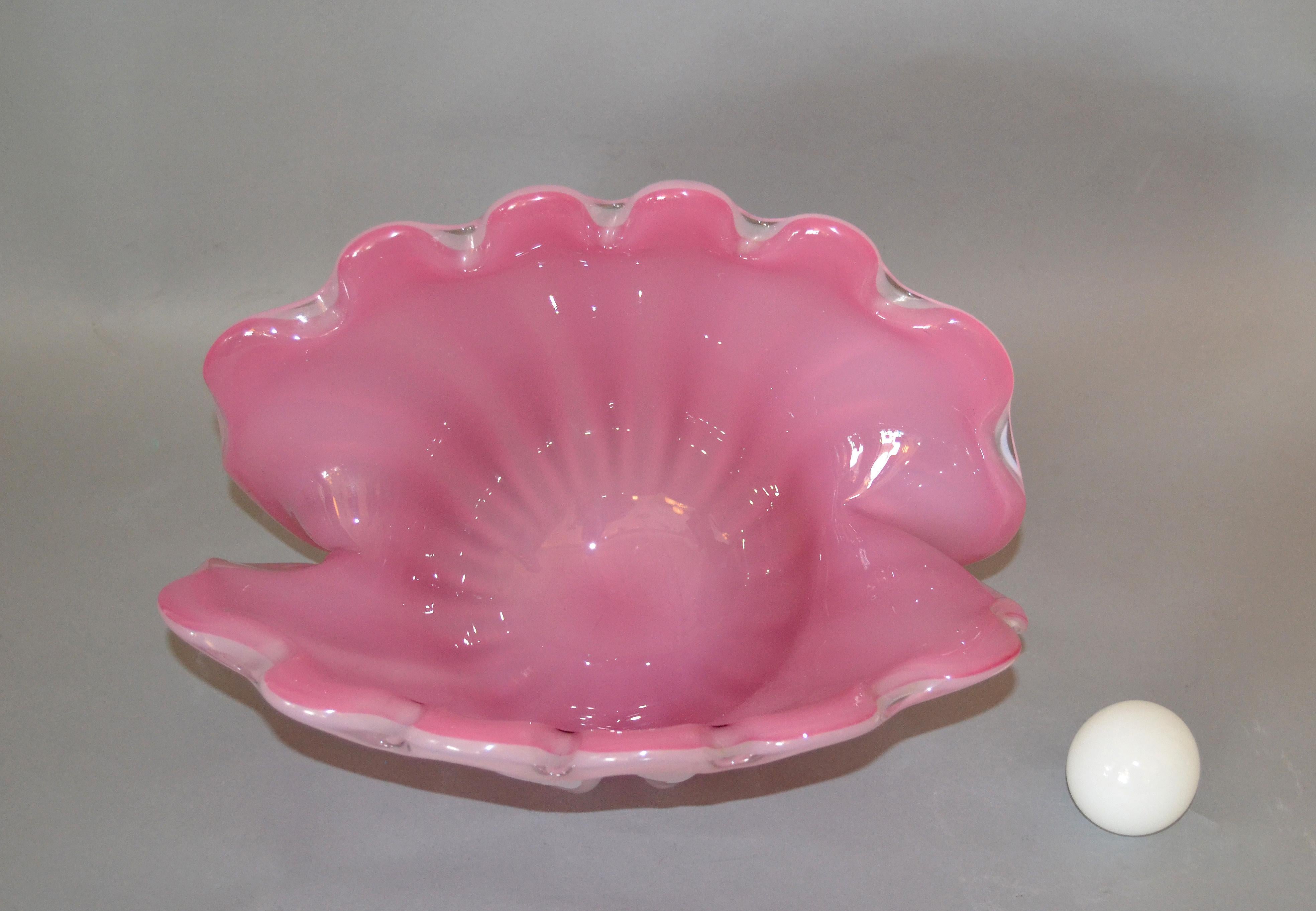 Archimede Seguso Handblown Murano Glass Clam Shell Centerpiece with Pearl 7