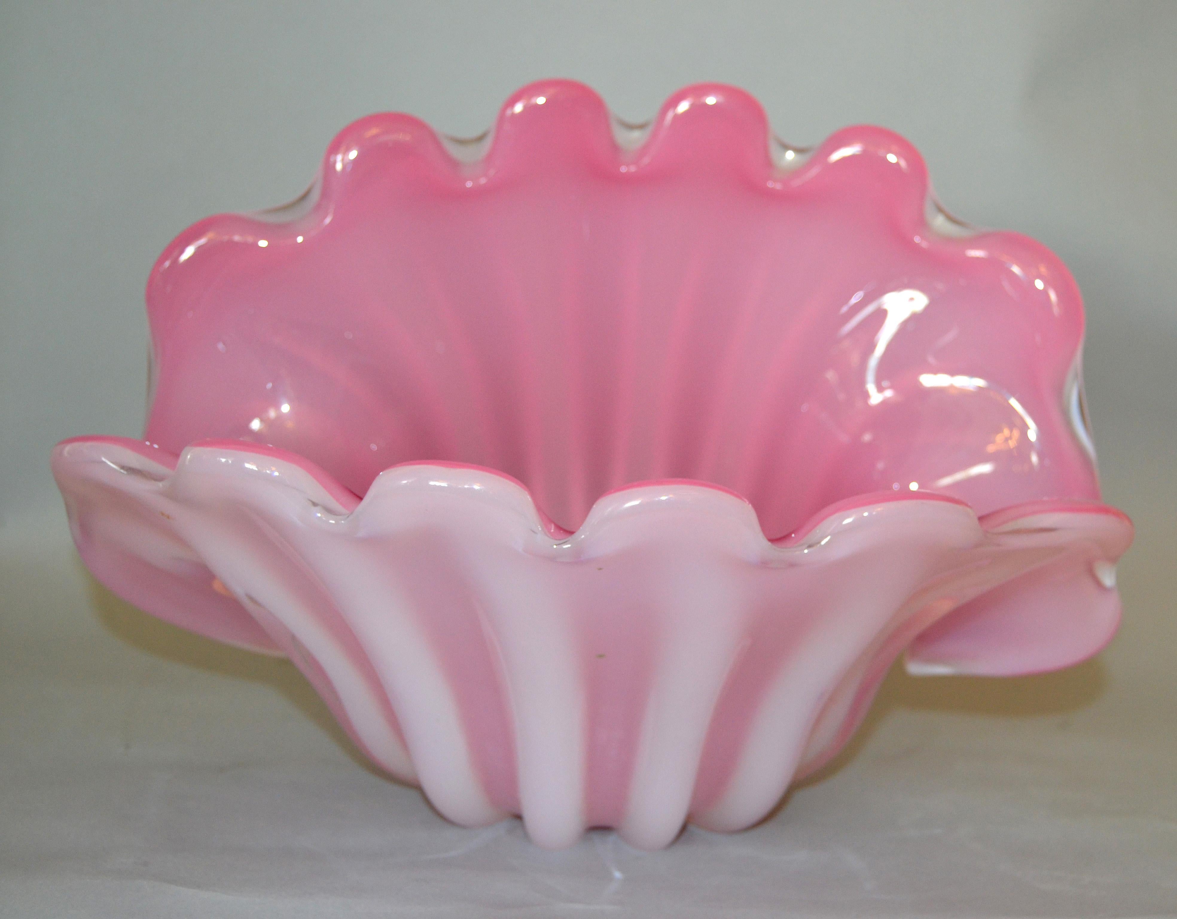 Italian Archimede Seguso Handblown Murano Glass Clam Shell Centerpiece with Pearl