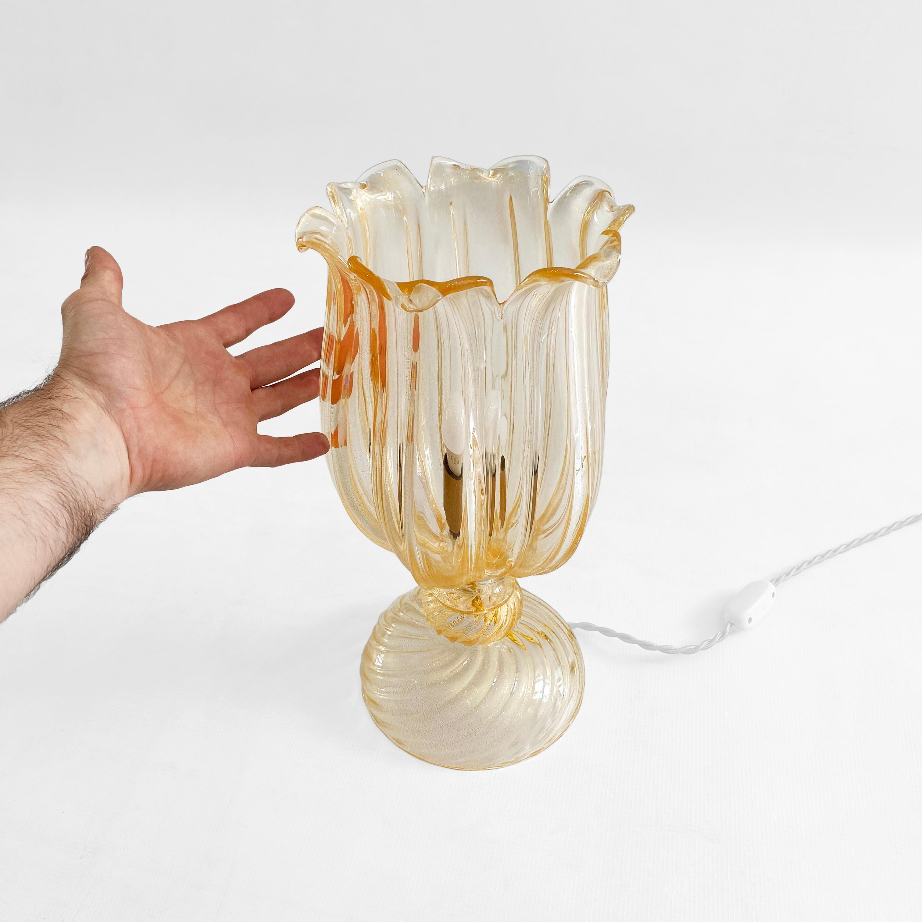 Mid-20th Century Archimede Seguso Handmade Murano Glass Table Lamp Gold Italian Art Deco 1960s For Sale