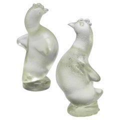 Due sculture di galline in vetro di Archimede Seguso circa 1938