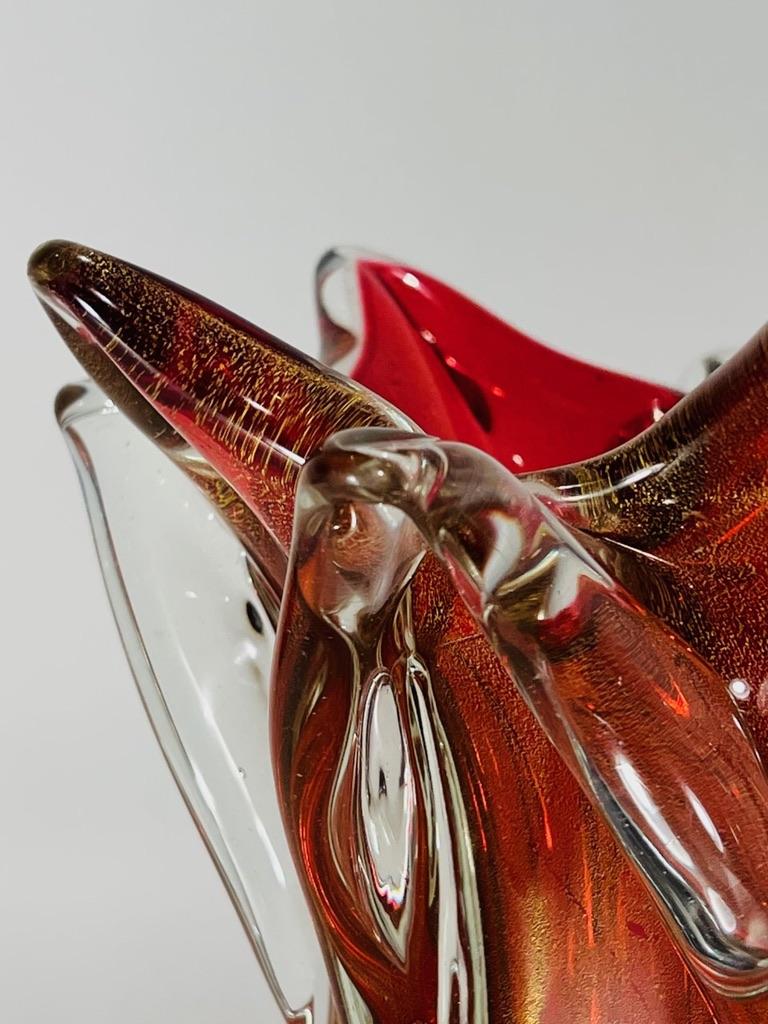 Other Archimede Seguso italian red and gold Murano Glass vase circa 1950. For Sale